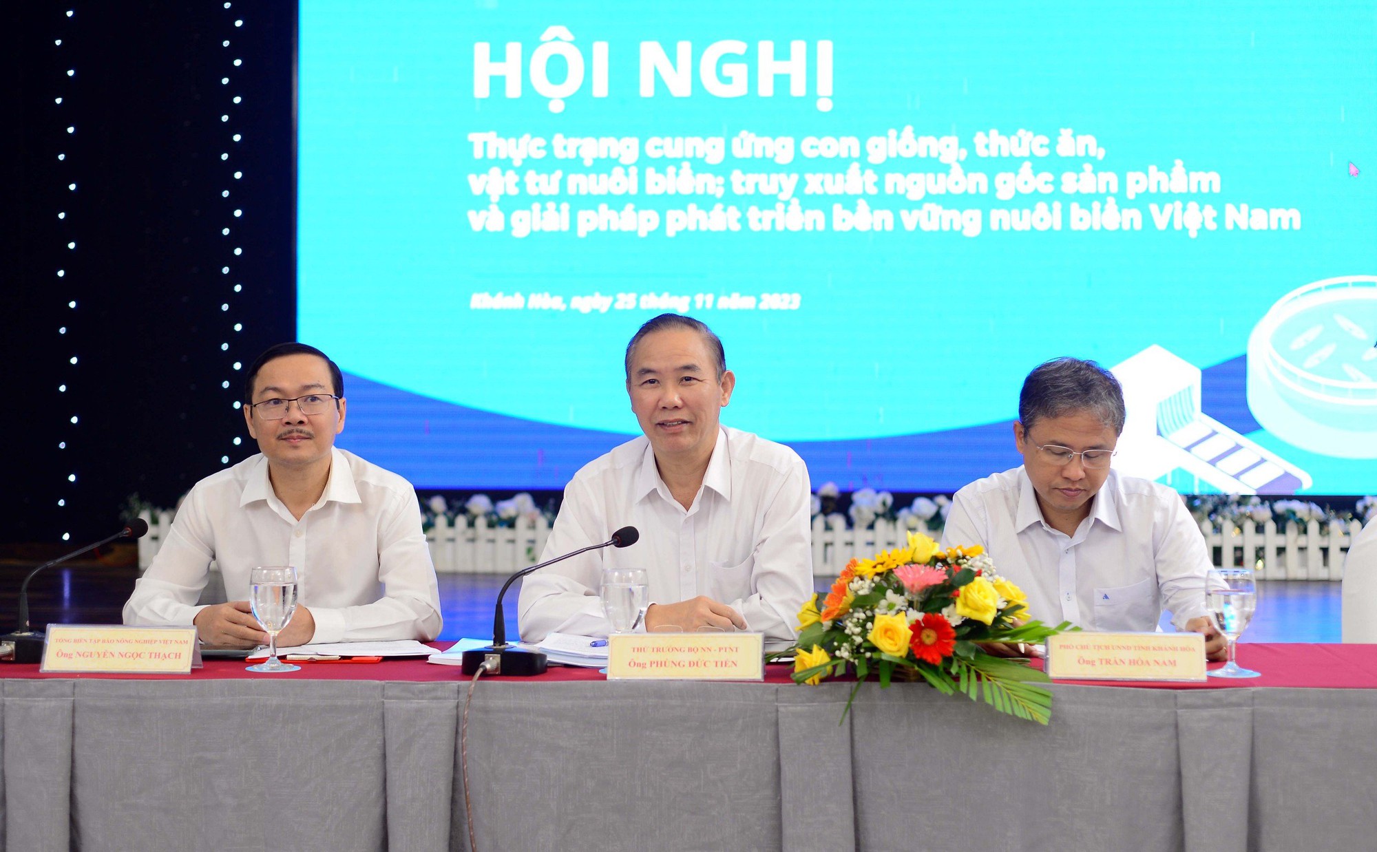 Thứ trưởng Bộ NN và PTNT Phùng Đức Tiến: Khẩn trương xử lý vấn đề xuất khẩu tôm hùm sang Trung Quốc - Ảnh 1.