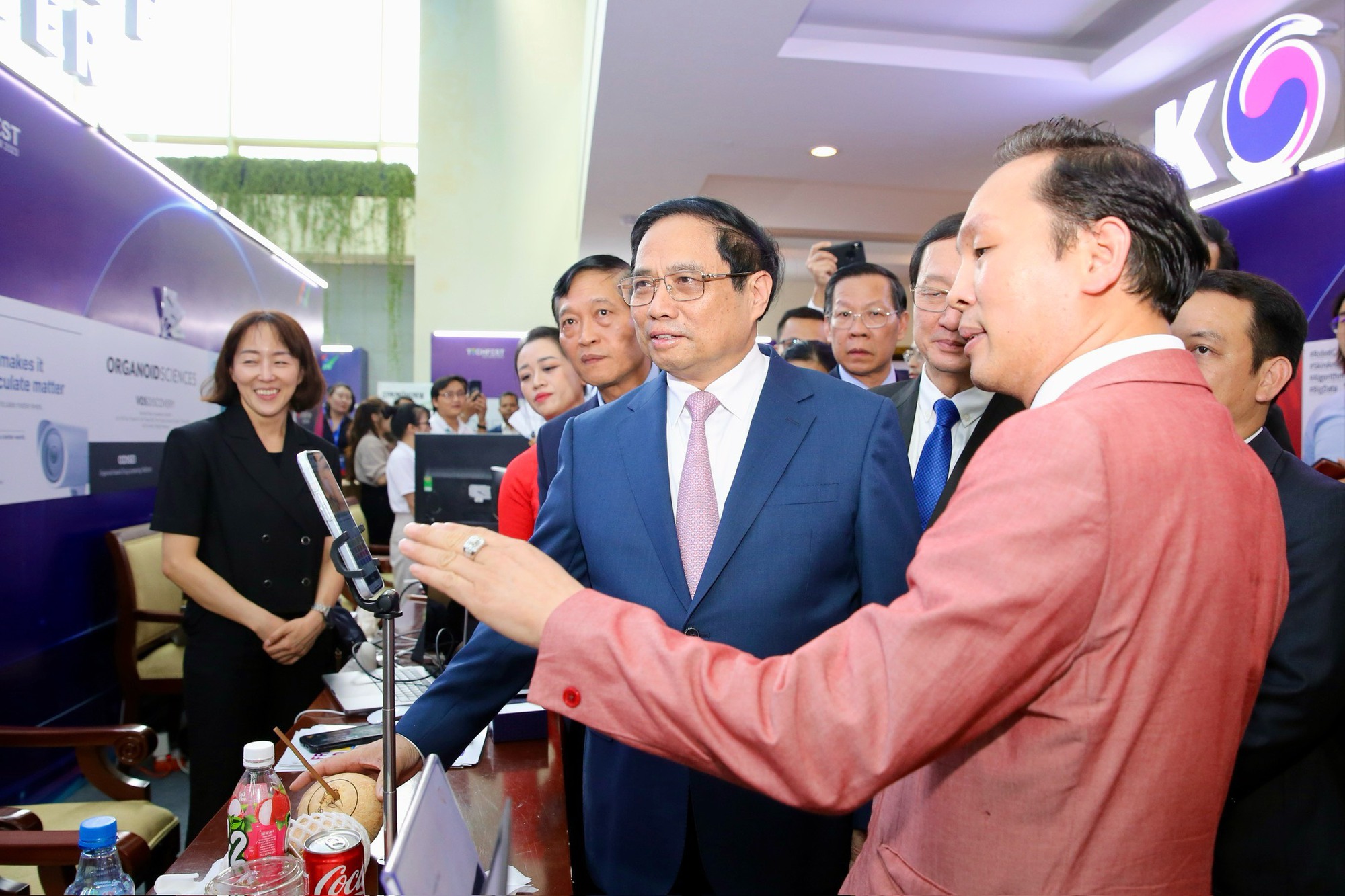 Thủ tướng kỳ vọng Việt Nam có những kỳ lân trong khởi nghiệp, đổi mới sáng tạo - Ảnh 3.