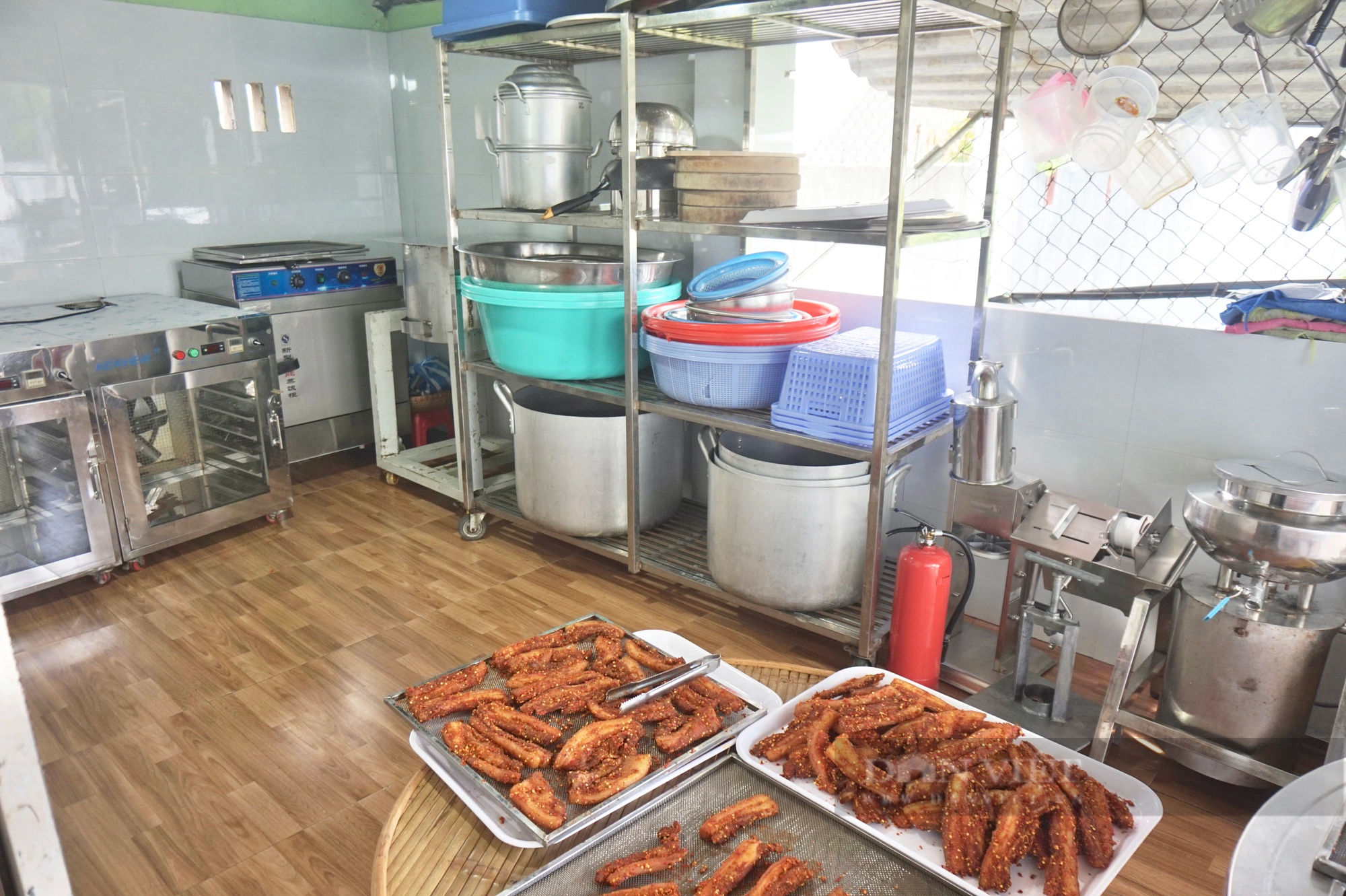 8X Đà Nẵng khởi nghiệp “tại gia” với đam mê ẩm thực, thu lãi hơn 200 triệu đồng mỗi năm - Ảnh 3.