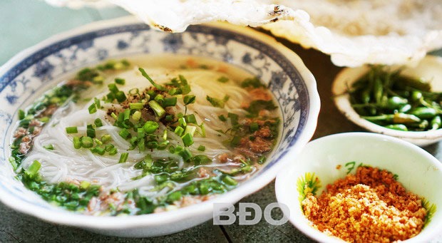 Đặc sản Bình Định, món ngon từ cá, tôm bắt từ những đầm nước hòa trộn giữa nước sông với nước biển - Ảnh 2.