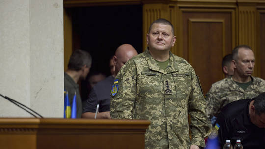 Nghị sĩ cấp cao bóc phốt điểm yếu của quân đội Ukraine - Ảnh 1.