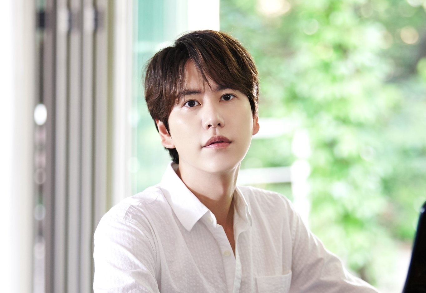 Kyuhyun (Super Junior) bị fan cuồng tấn công bằng dao - Ảnh 1.