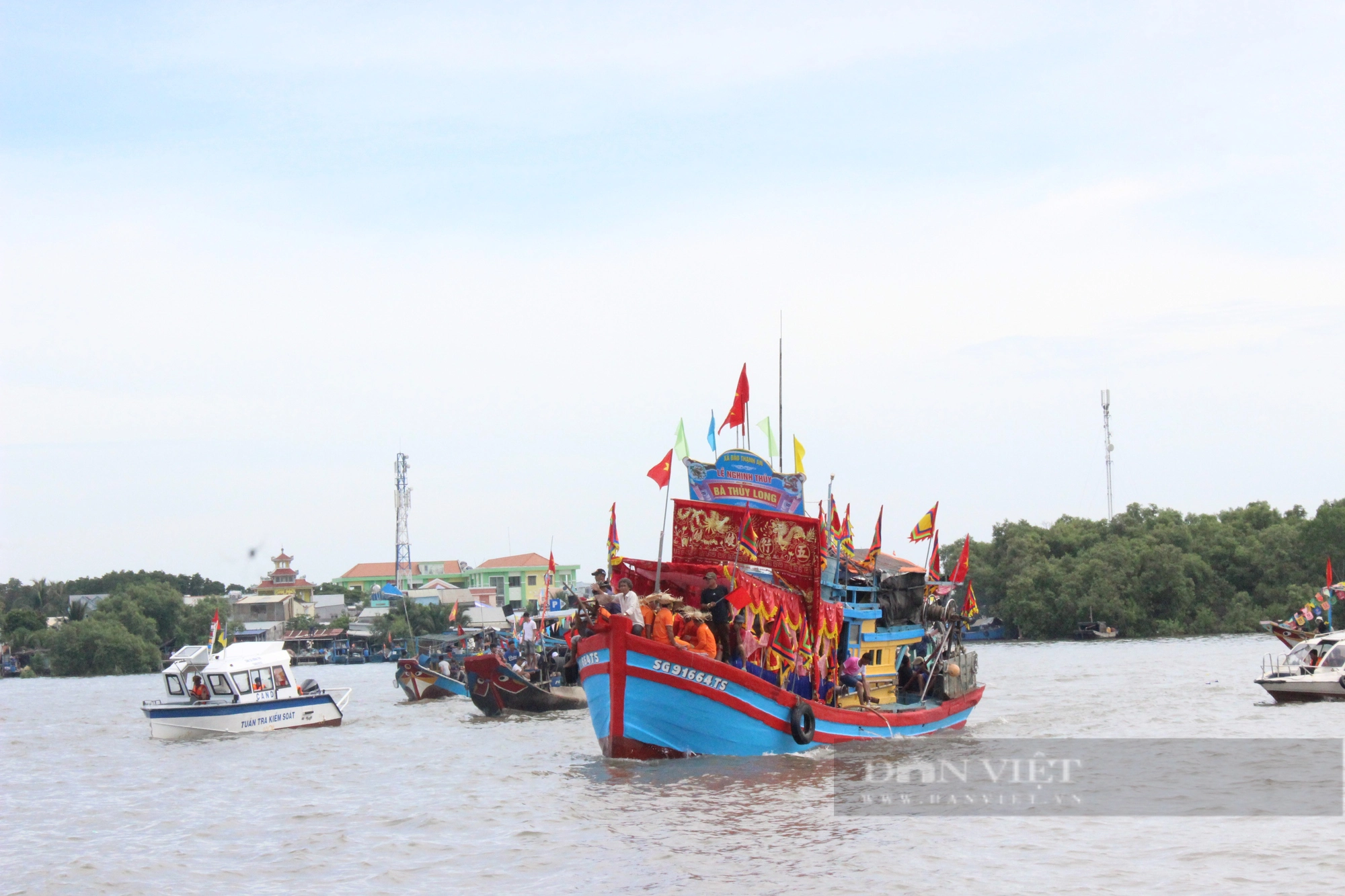 Tưng bừng Lễ hội truyền thống mừng công ngư - diêm dân trên xã đảo Thạnh An - Ảnh 8.