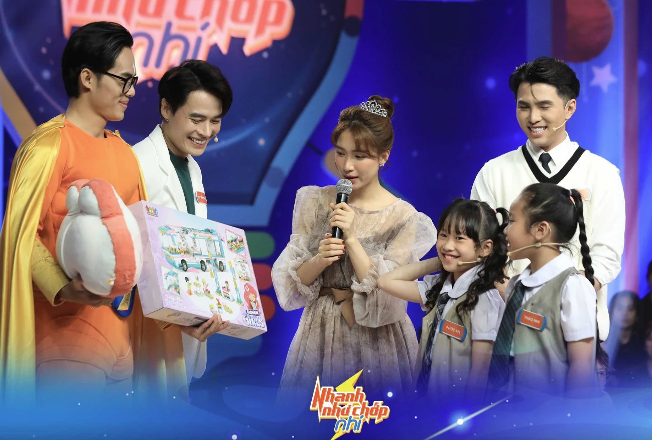 Nhà sản xuất gameshow &quot;Nhanh như chớp nhí&quot; đưa ra thông báo sau khi nhiều khán giả bị gọi điện lừa đảo - Ảnh 1.