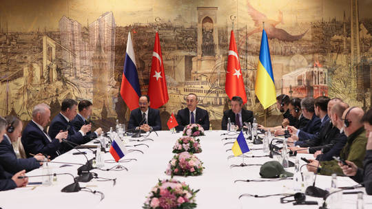 Trợ lý của Tổng thống Putin tiết lộ các điều kiện đàm phán hòa bình Nga - Ukraine  - Ảnh 1.
