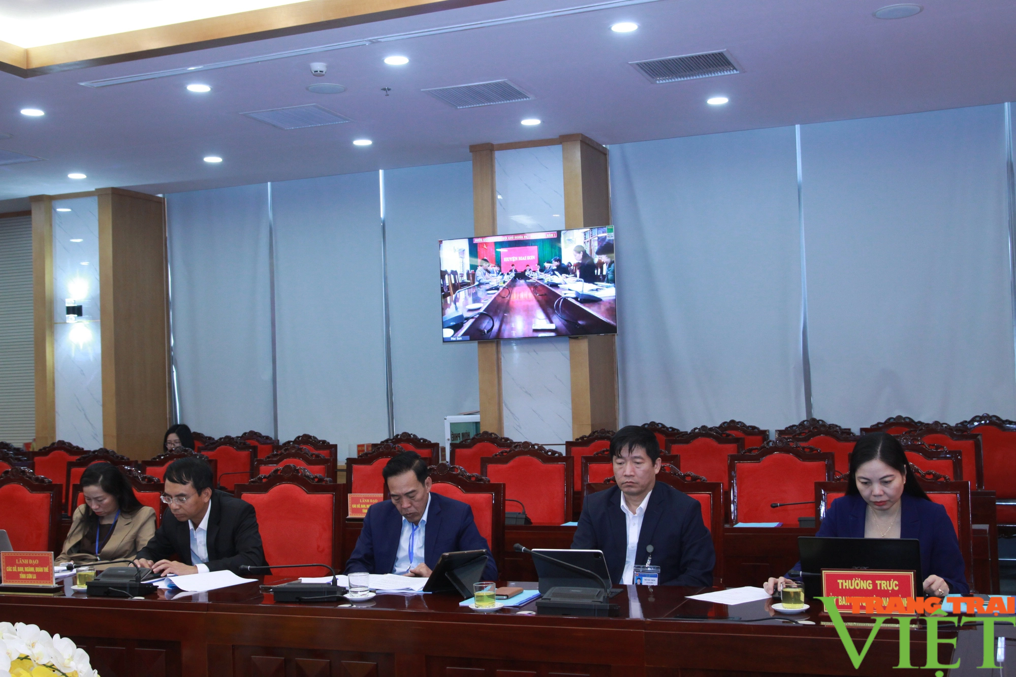 Nhiều thắc mắc được giải đáp tại Hội nghị Chủ tịch UBND tỉnh Sơn La đối thoại với nông dân - Ảnh 3.