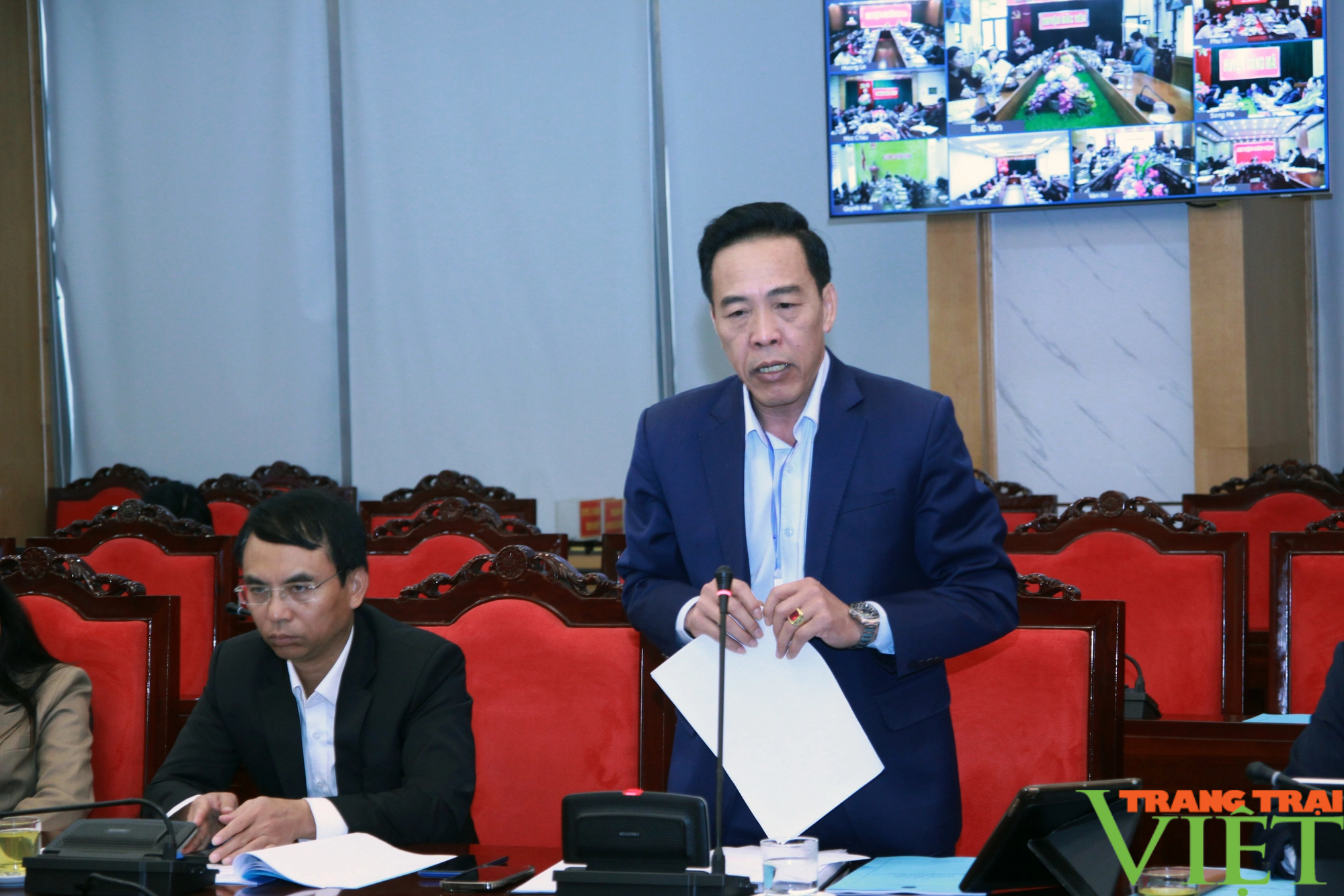 Nhiều thắc mắc được giải đáp tại Hội nghị Chủ tịch UBND tỉnh Sơn La đối thoại với nông dân - Ảnh 6.