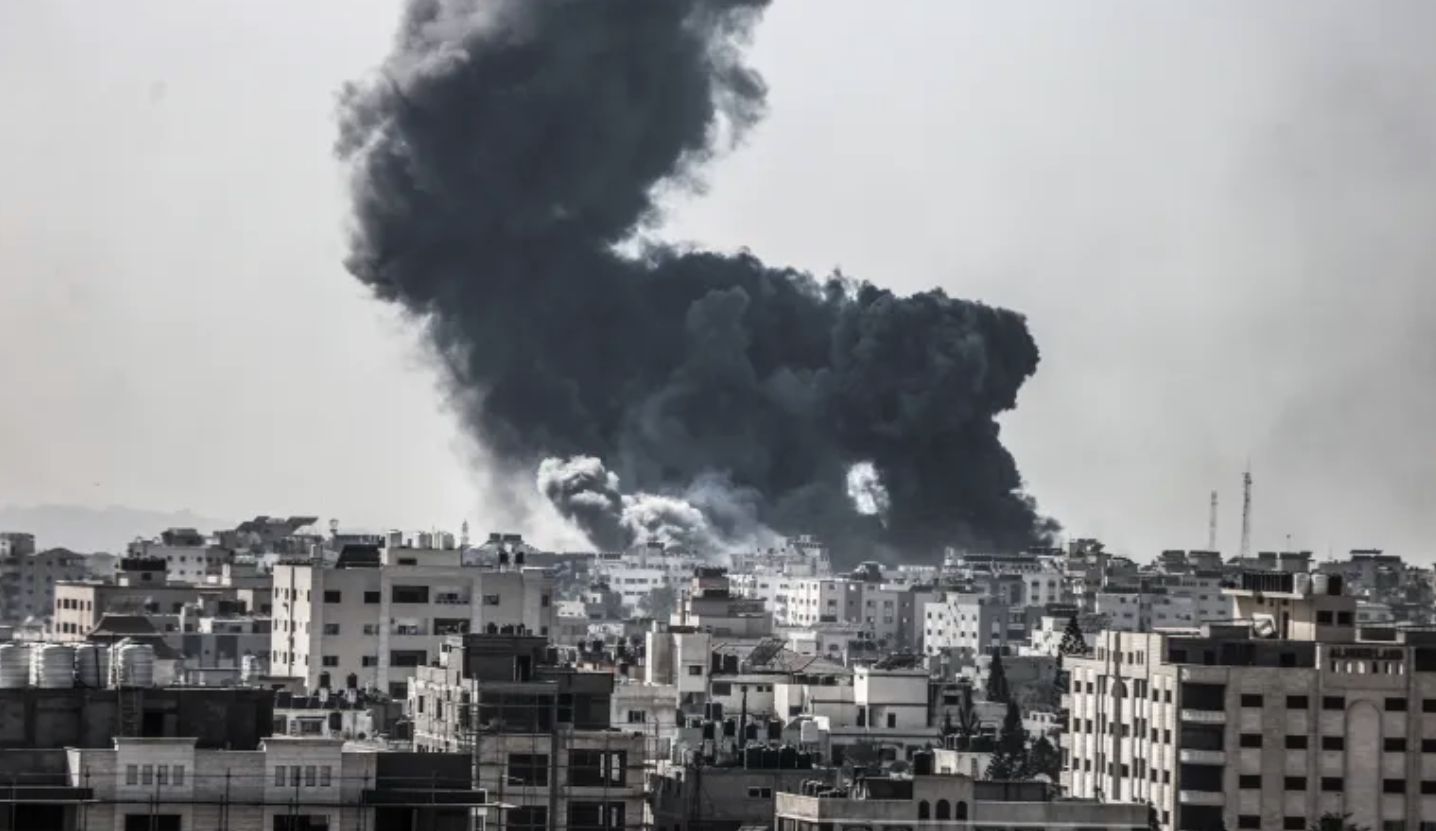 Ngoại trưởng Mỹ gặp nội các chiến tranh của Israel, Gaza bị tấn công ồ ạt  - Ảnh 1.