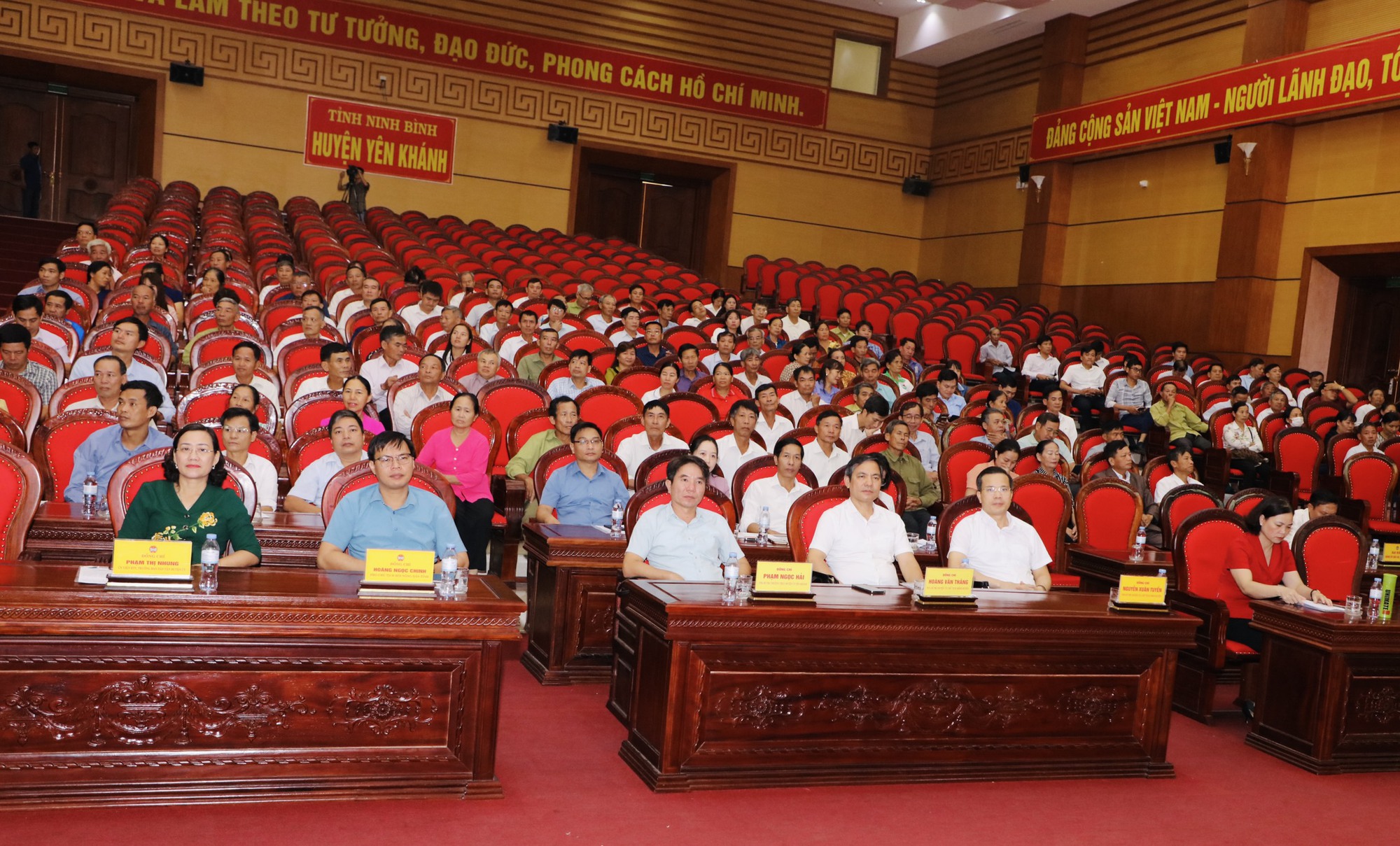Ninh Bình: Thường trực Huyện ủy Yên Khánh đối thoại với cán bộ, hội viên nông dân - Ảnh 4.