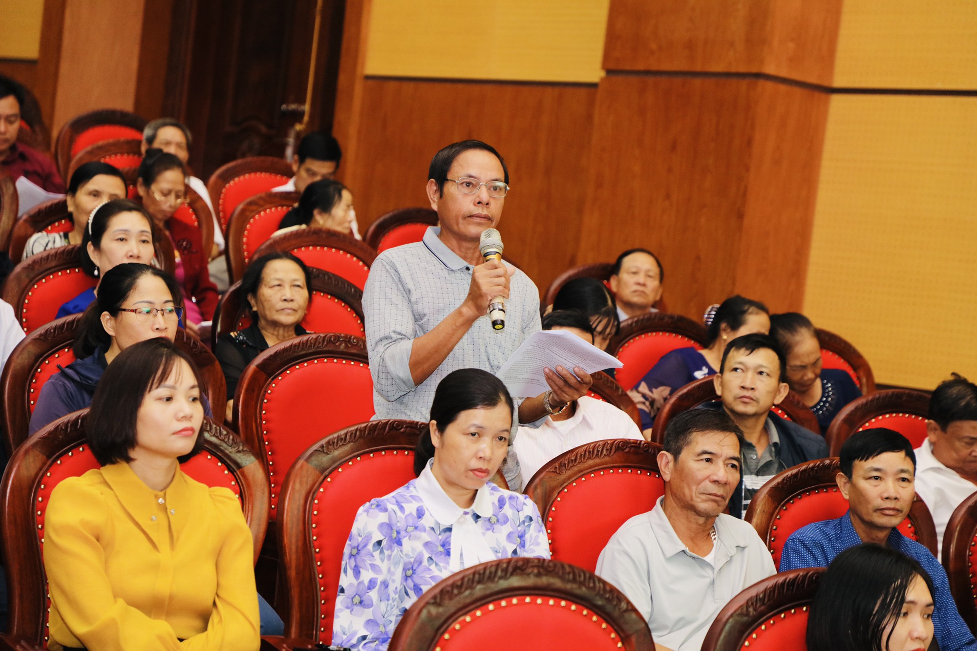 Ninh Bình: Thường trực Huyện ủy Yên Khánh đối thoại với cán bộ, hội viên nông dân - Ảnh 2.