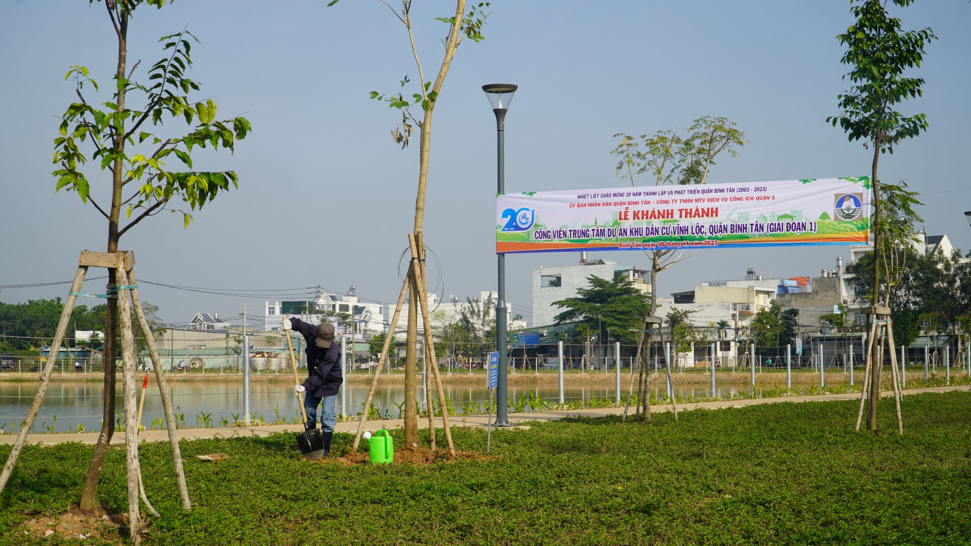 Công viên gần 20 tỷ đồng ở Bình Tân đi vào hoạt động sau hơn 20 năm chờ đợi - Ảnh 6.