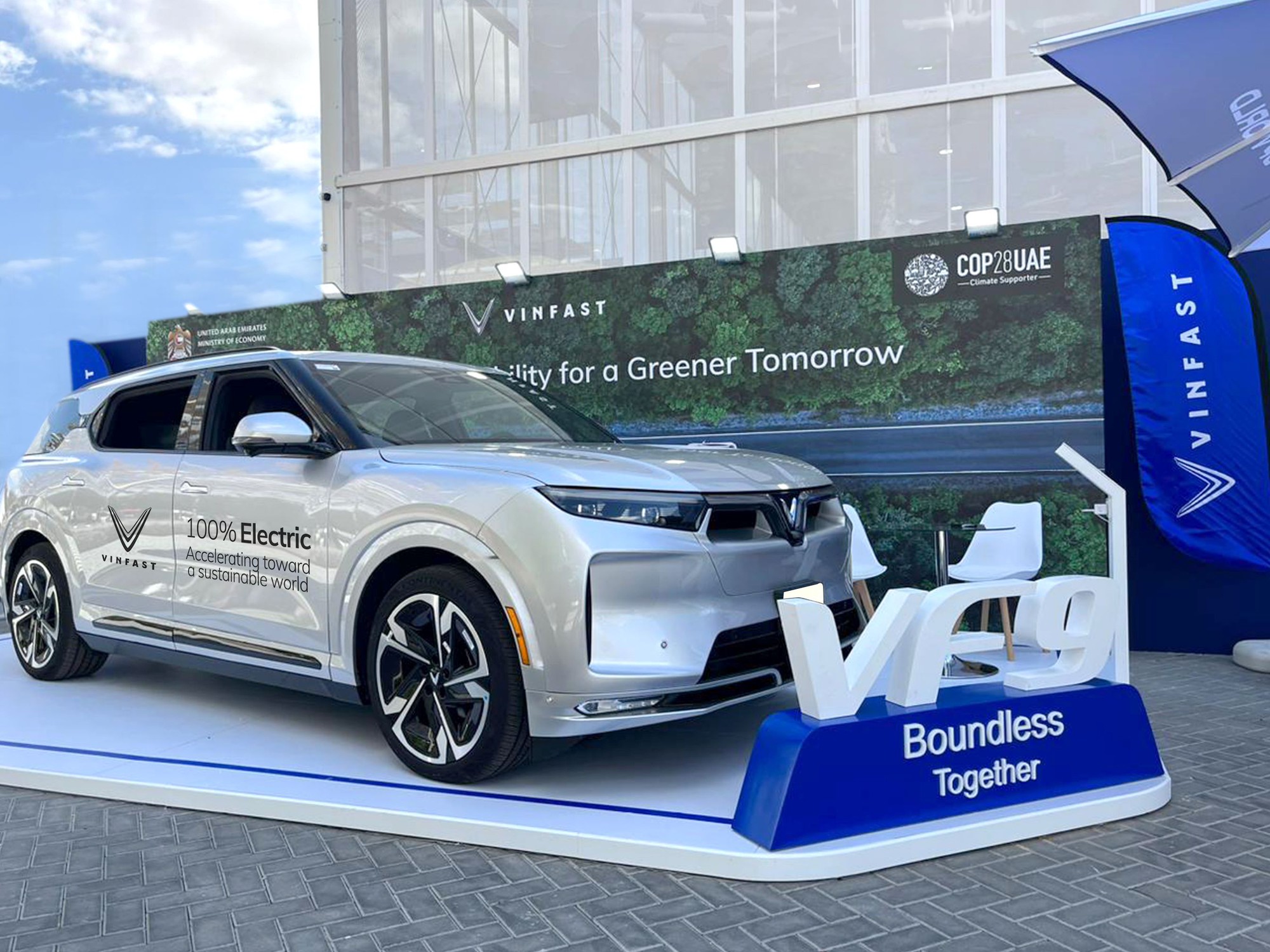 VinFast là đại diện doanh nghiệp Việt Nam duy nhất tham gia phát biểu và trưng bày mẫu xe tại COP28 - Ảnh 2.