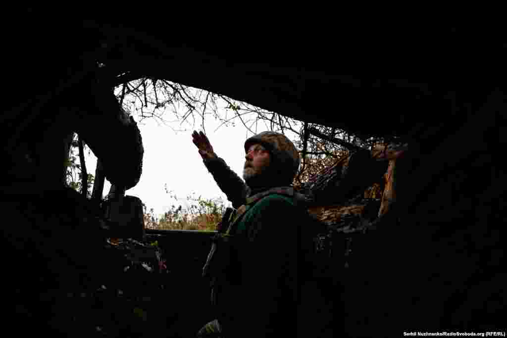 Bùn, chuột và sự thống khổ, quân Ukraine chuẩn bị cho mùa đông khốc liệt trong chiến hào - Ảnh 10.