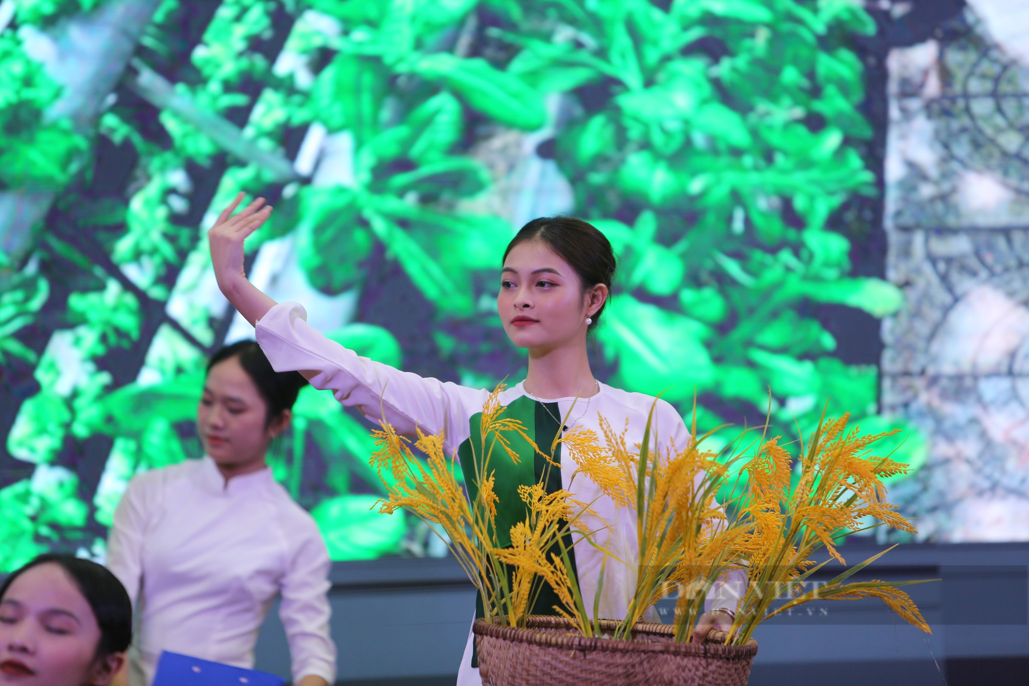 Hội Nông dân tỉnh Bắc Ninh tổ chức liên hoan &quot;Tiếng hát đồng quê&quot; năm 2023 - Ảnh 5.