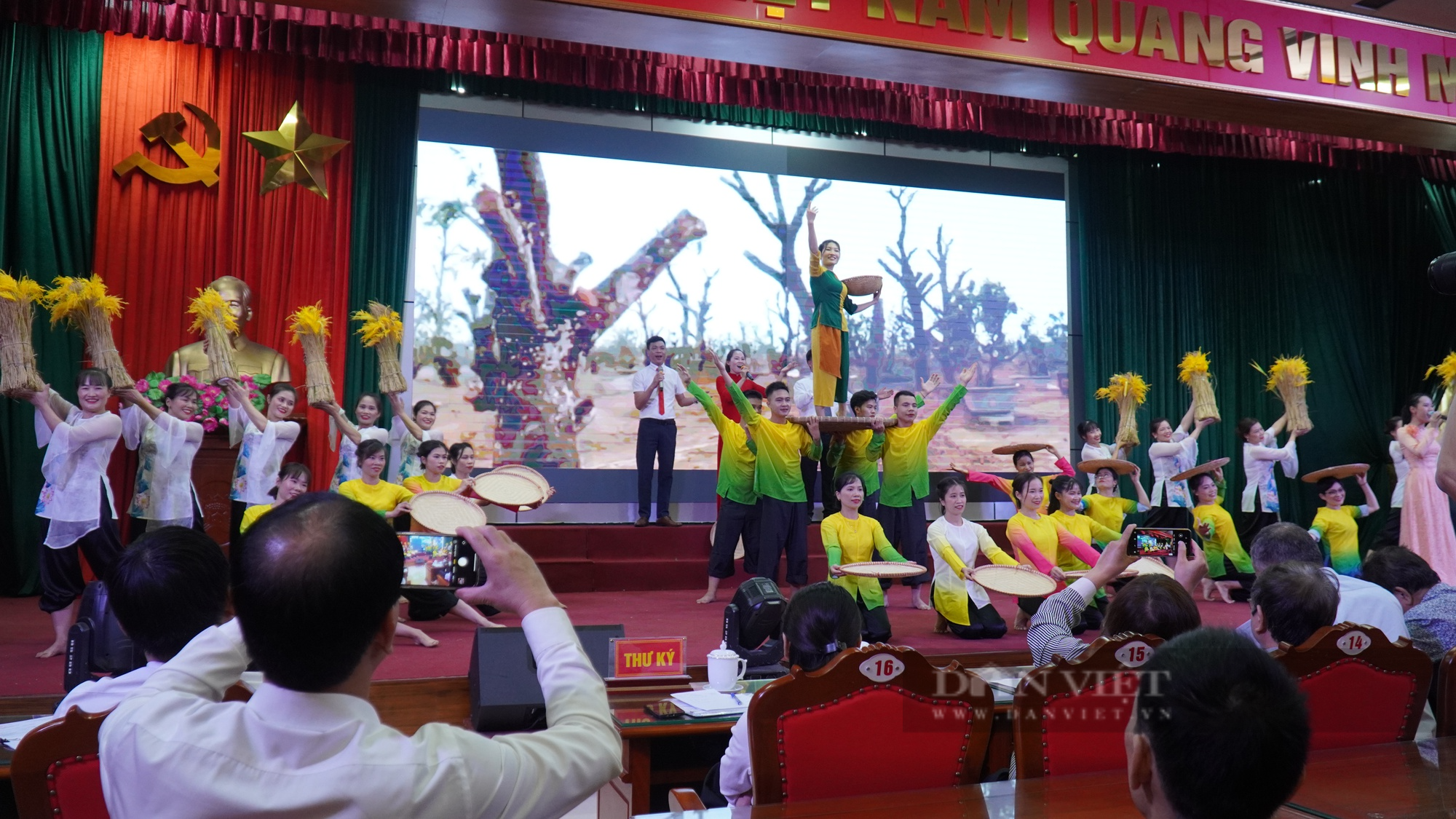 Hội Nông dân tỉnh Bắc Ninh tổ chức liên hoan &quot;Tiếng hát đồng quê&quot; năm 2023 - Ảnh 6.