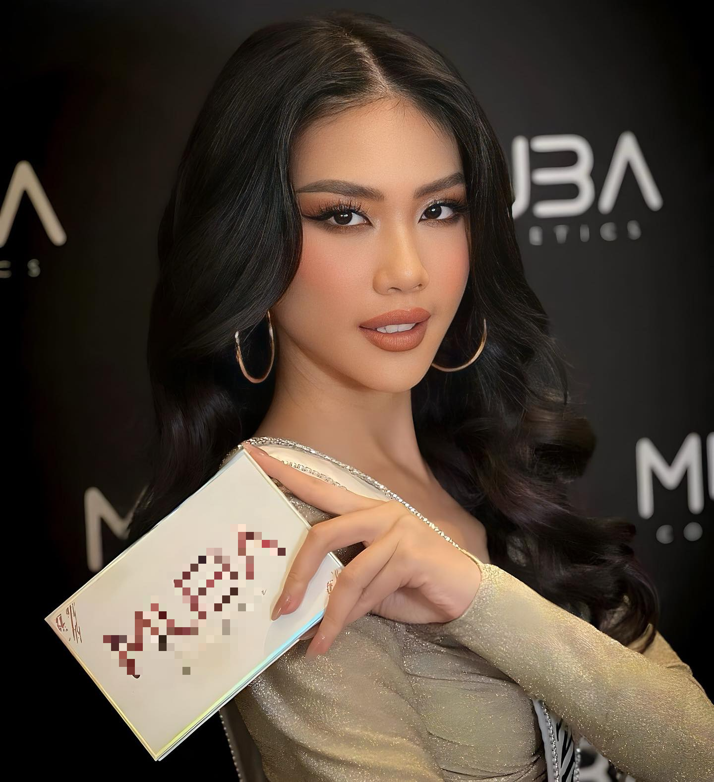 Bùi Quỳnh Hoa &quot;đọ sắc&quot; với dàn đối thủ xinh đẹp ở Miss Universe 2023, mỹ nhân Thái Lan bị &quot;tụt hạng&quot;? - Ảnh 1.