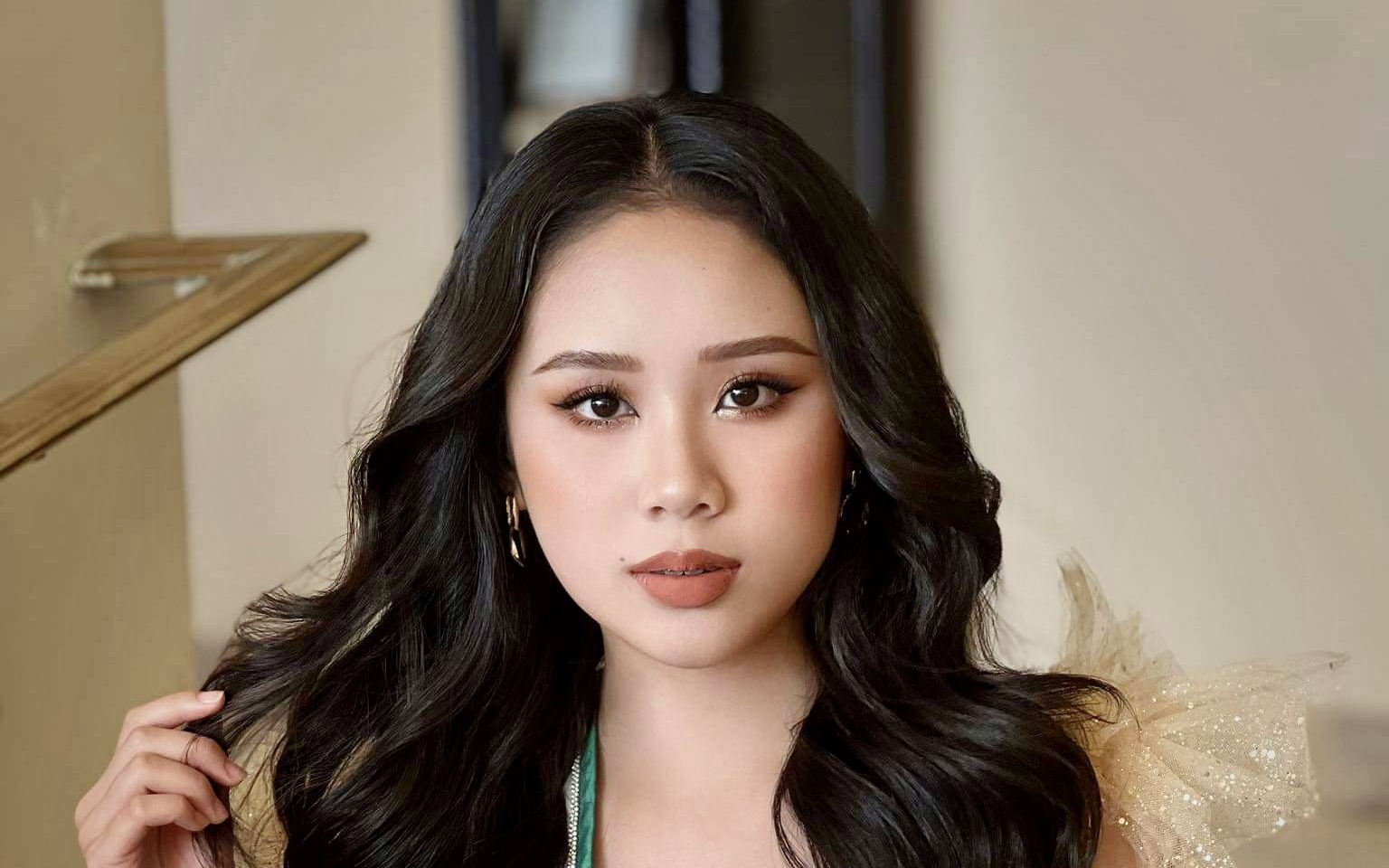 Nhan sắc gốc Việt vừa đăng quang Á hậu 1 Miss Eco Teen International 2023 là ai?