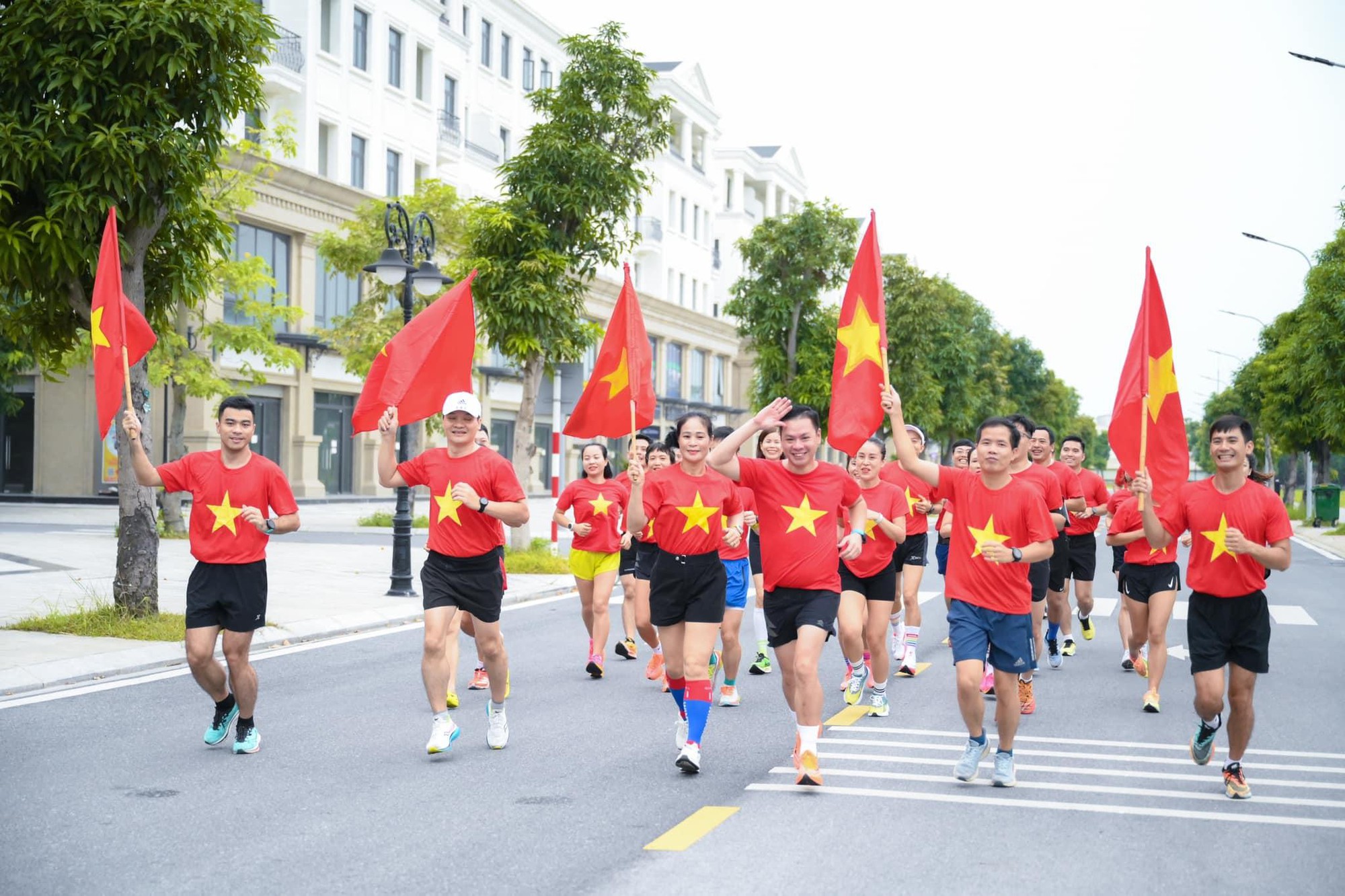 Ocean City: Không gian chạy bộ mơ ước của runner Hà Nội - Ảnh 3.