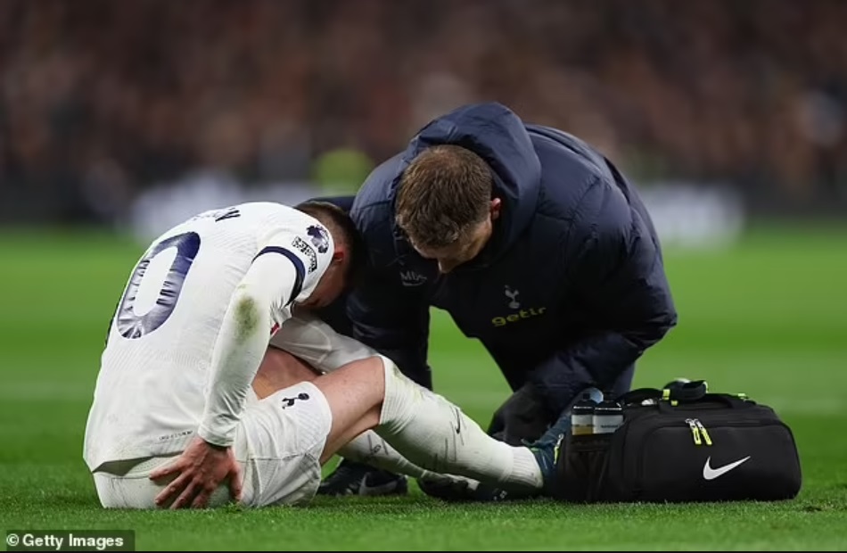 Tottenham tổn thất nhân sự nặng nề sau thất bại trước Chelsea - Ảnh 1.