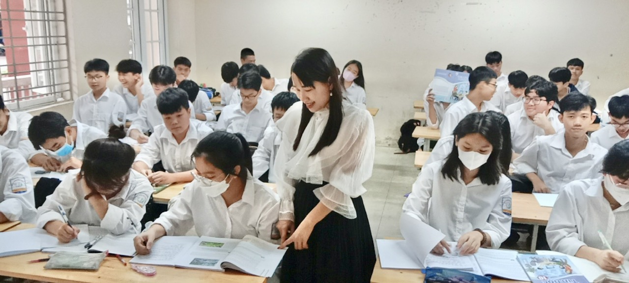 Thăng hạng giáo viên 2023: Hàng trăm giáo viên Hà Nội tiếp tục gửi đơn kiến nghị tới Bộ GDĐT, Sở Nội vụ  - Ảnh 2.