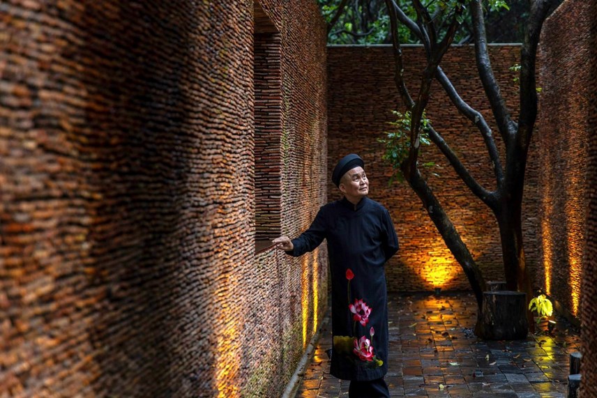 Biệt phủ 5000 m2 của nghệ sĩ Xuân Hinh lên báo nước ngoài - Ảnh 2.