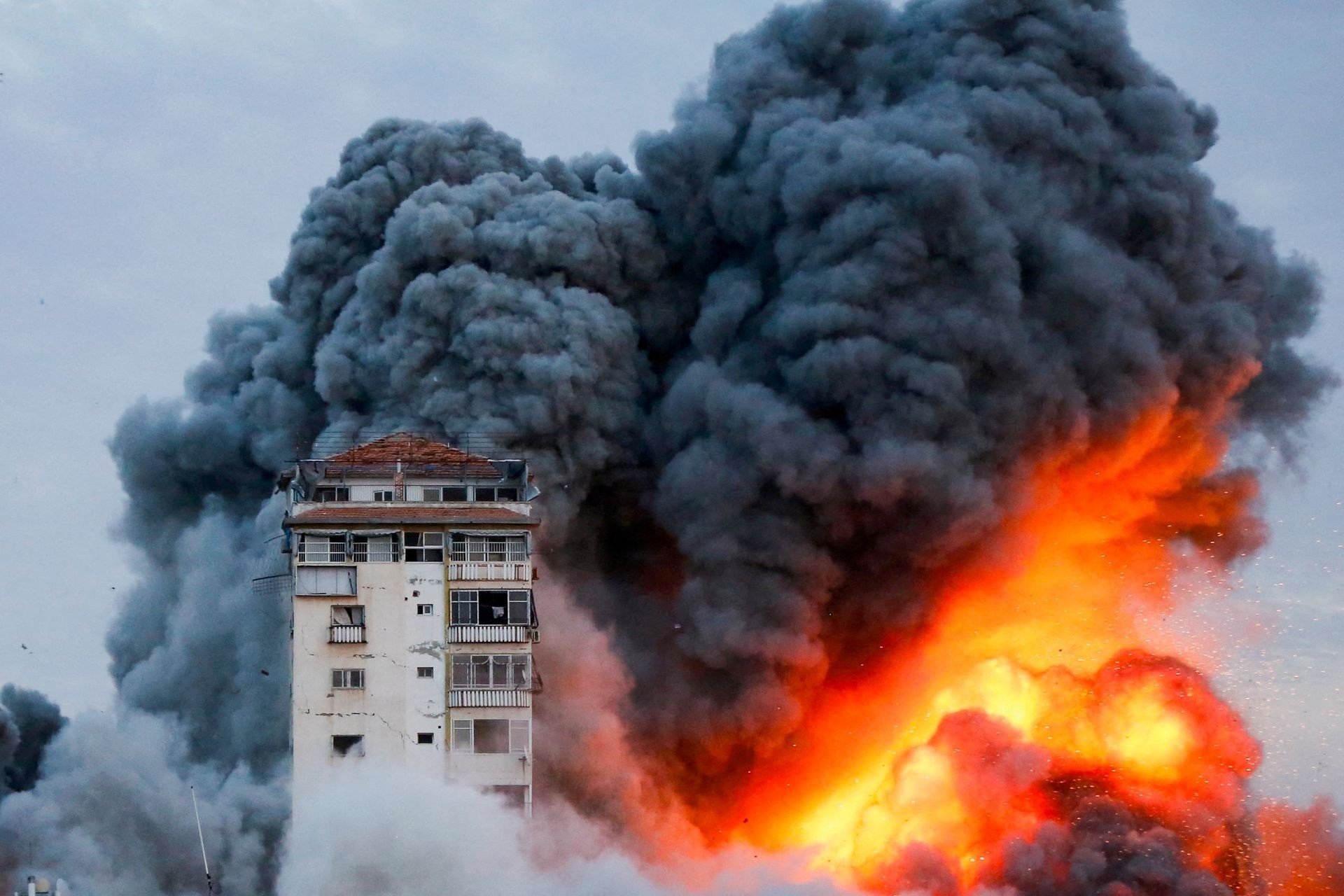 Một tháng chiến sự Israel-Hamas rung chuyển &quot;chảo lửa&quot; Trung Đông - Ảnh 5.