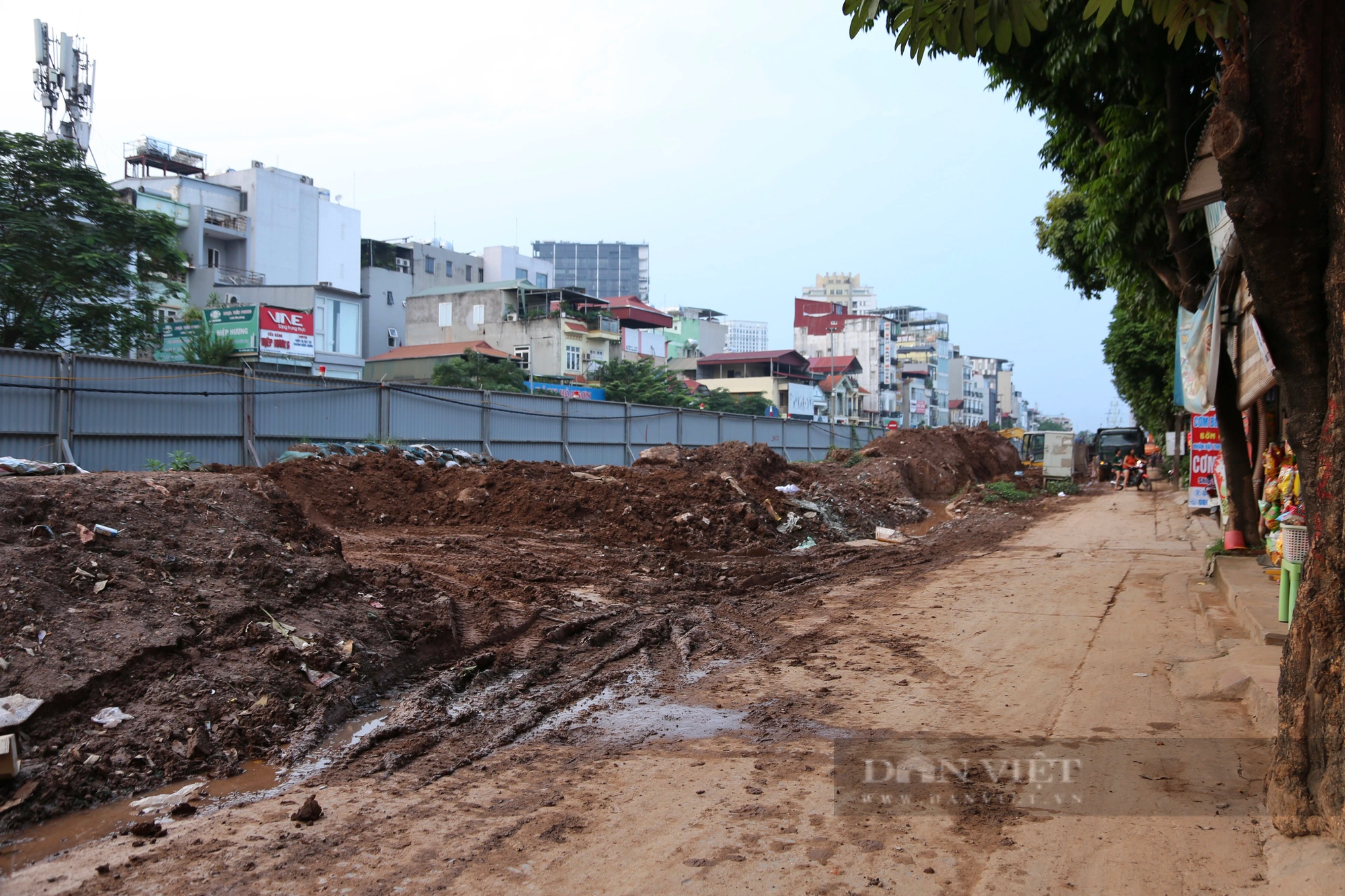 Dự án Âu Cơ - Nghi Tàm ì ạch, người dân nhiều năm sống chung với khói bụi, bùn đất và rác thải - Ảnh 5.