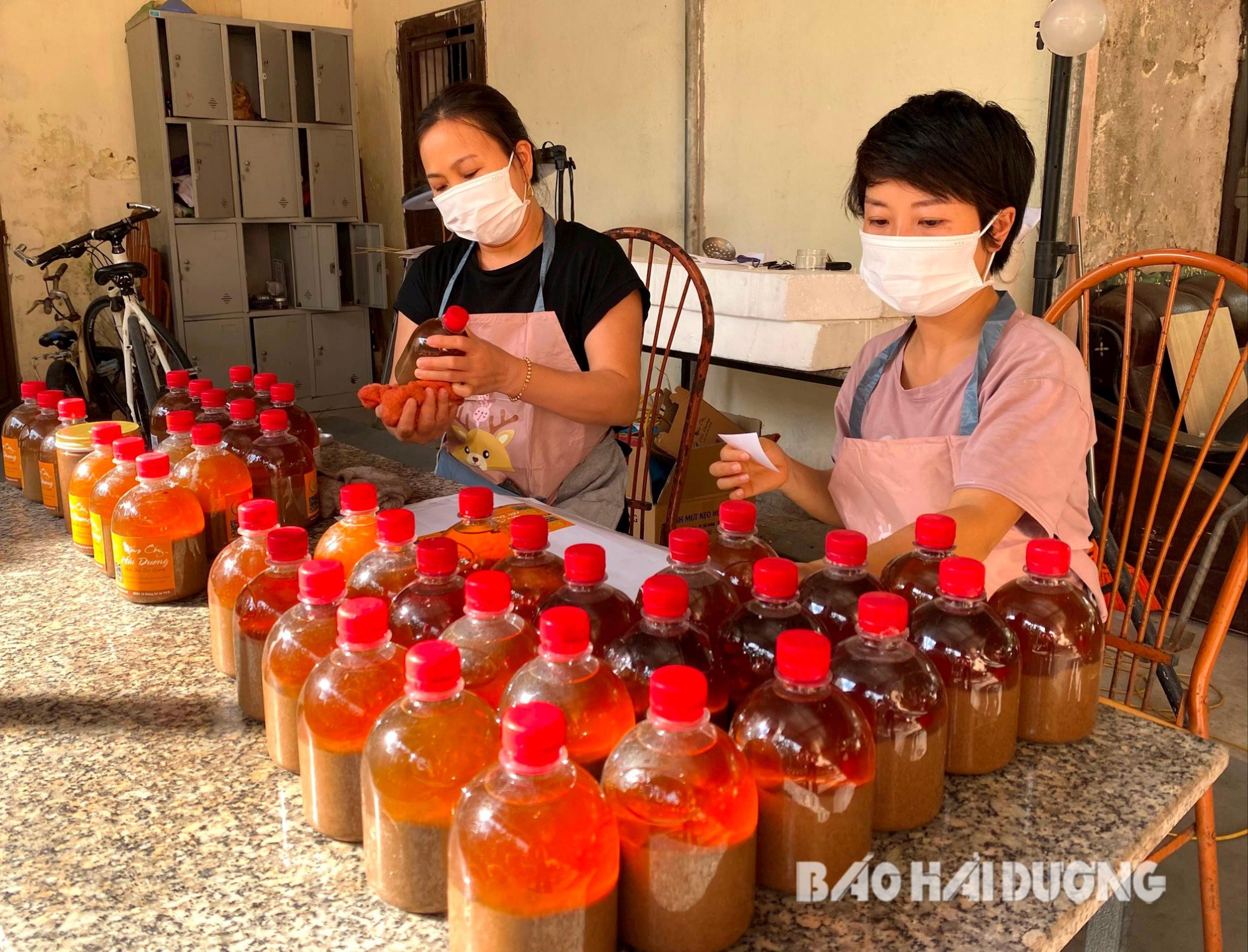 Về Hải Dương, thưởng thức hương vị đặc sản mắm cáy ngày phơi nắng, đêm phơi sương cực đỉnh - Ảnh 2.