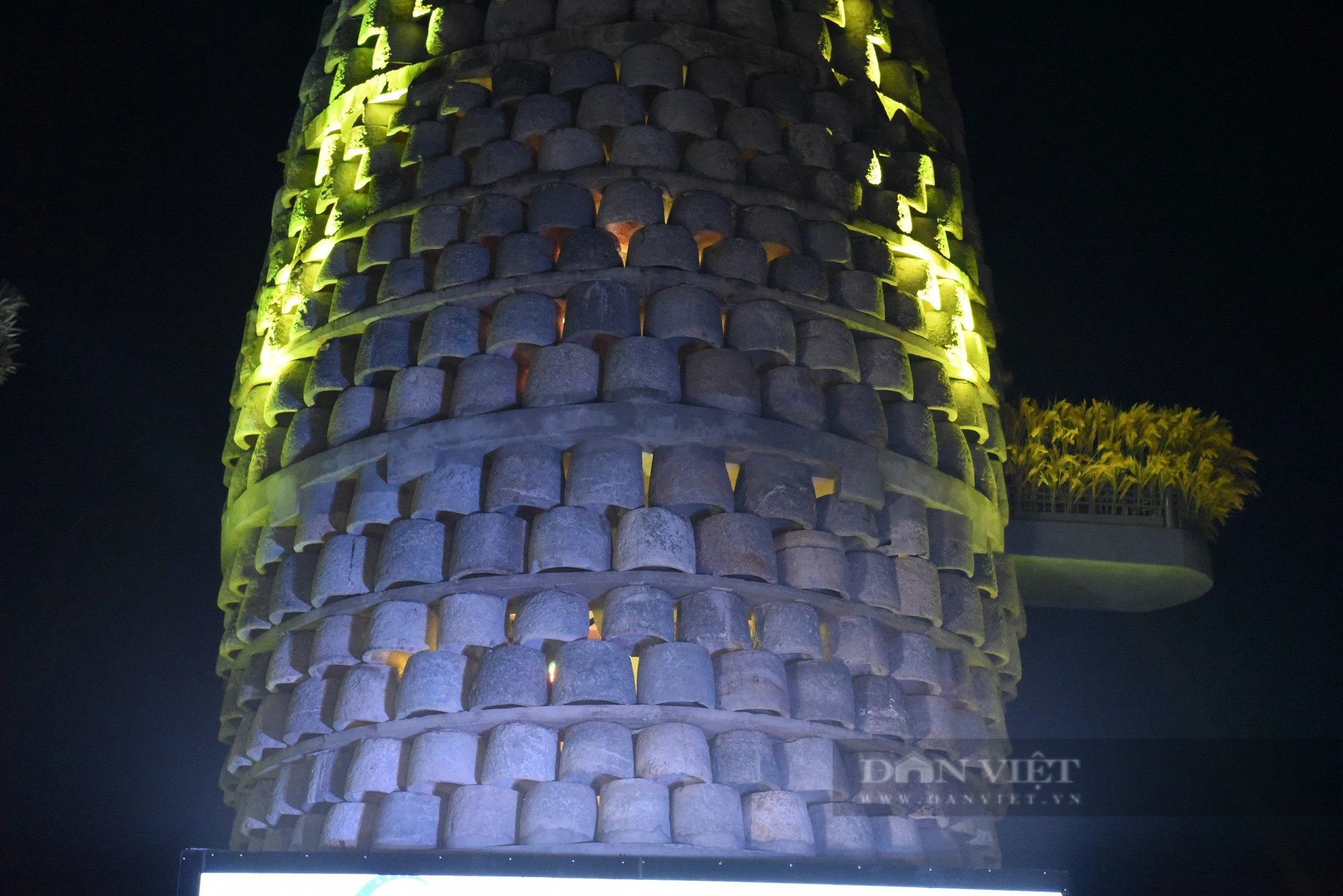 Bảo tháp Thần Nông hình hạt lúa được tạo dựng từ 1.012 chiếc cối đá ở Bắc Ninh xác lập kỷ lục Châu Á - Ảnh 4.