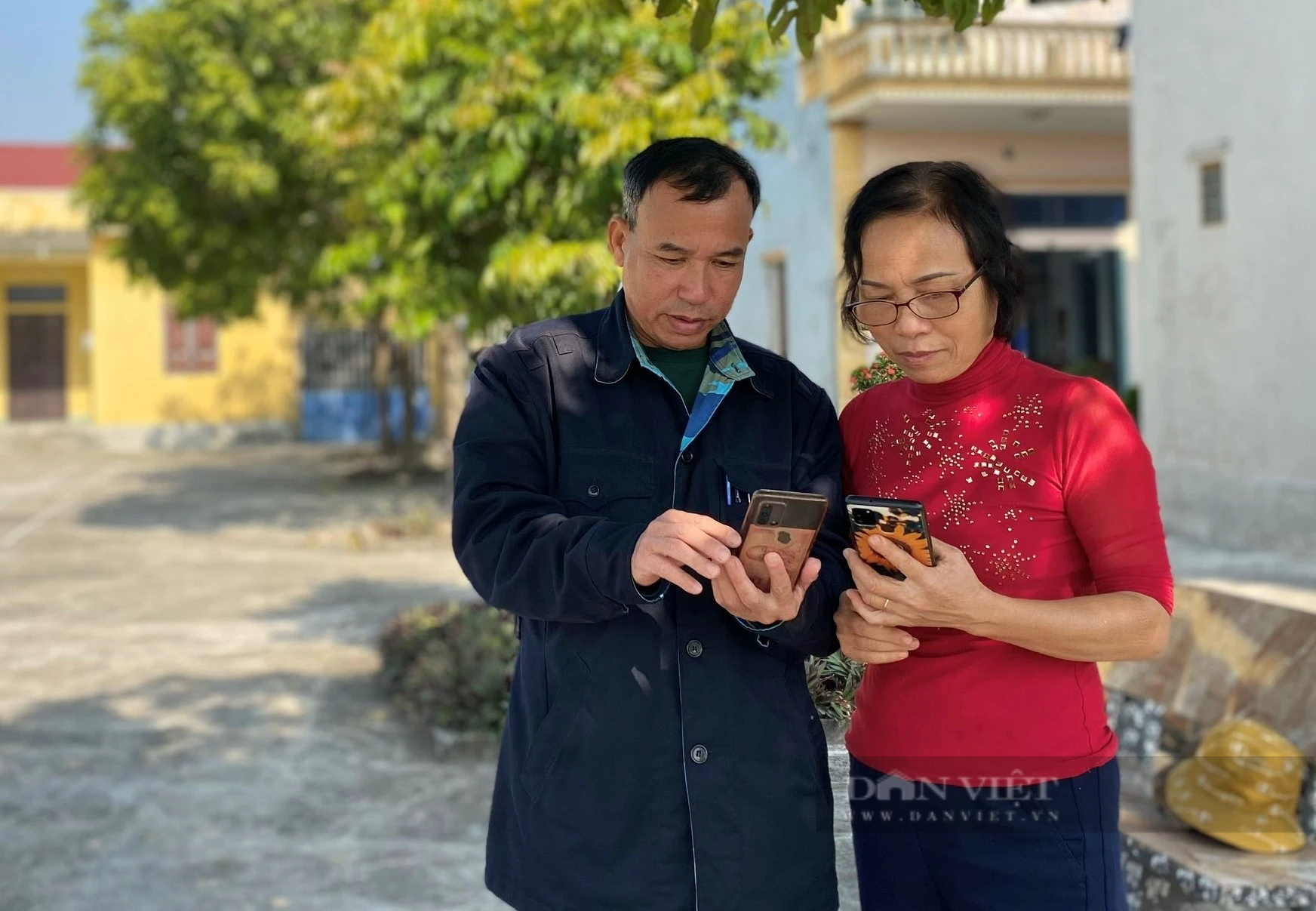 Chuyển đổi số ở Nam Định: Xã chuyển đổi số có wifi miễn phí căng đét, dân thoải mái truy cập (Bài 2) - Ảnh 4.