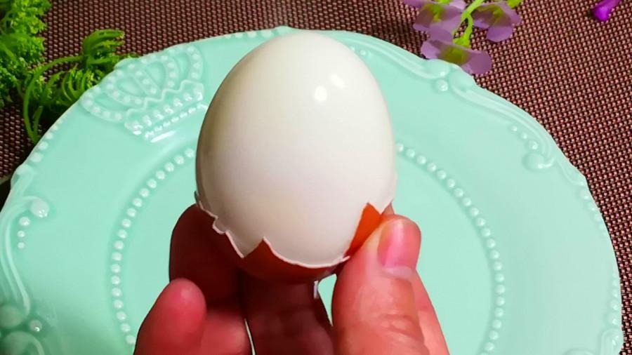 Luộc trứng mềm mại, thơm ngon, dễ bóc vỏ hãy nhớ 