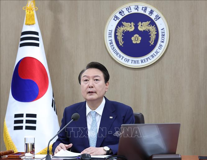 Tổng thống Hàn Quốc Yoon Suk Yeol bất ngờ thay toàn bộ đội ngũ cố vấn - Ảnh 1.