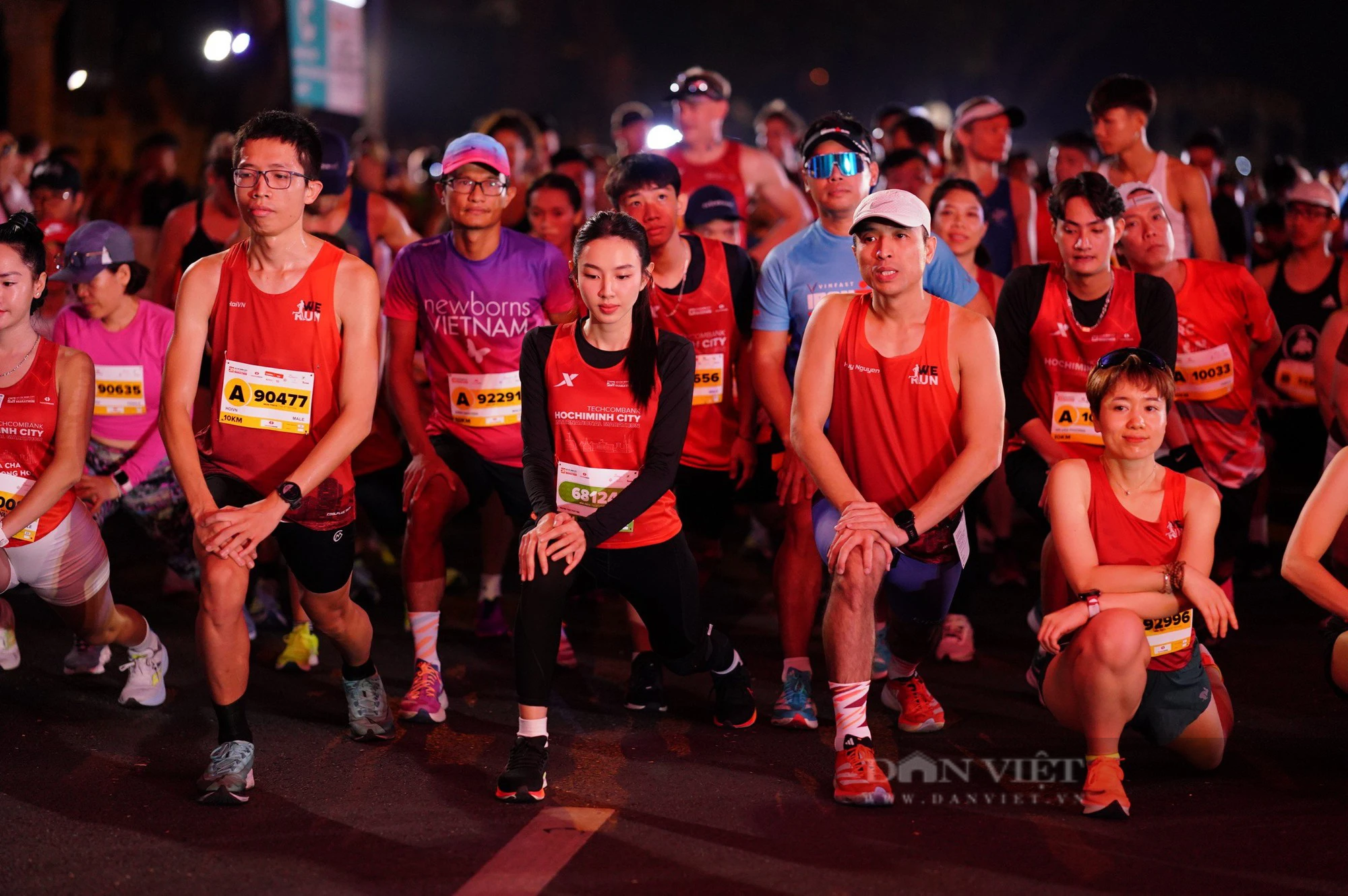 Nữ hoàng điền kinh Nguyễn Thị Oanh vô địch Giải Marathon Quốc tế TP.HCM Techcombank - Ảnh 1.