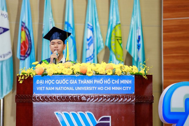 Thủ khoa Xuất sắc ngành Kỹ thuật Máy tính của trường ĐH Công nghệ thông tin,điểm GPA 9,06/10 - Ảnh 1.