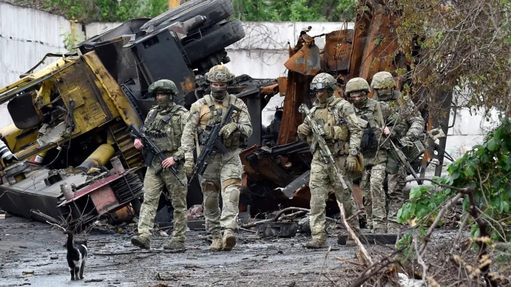 Nga ồ ạt tấn công mạnh trên mặt trận Avdiivka, Maryinka, đạt 'tiến bộ đáng kể' ở Nam Ukraine - Ảnh 1.