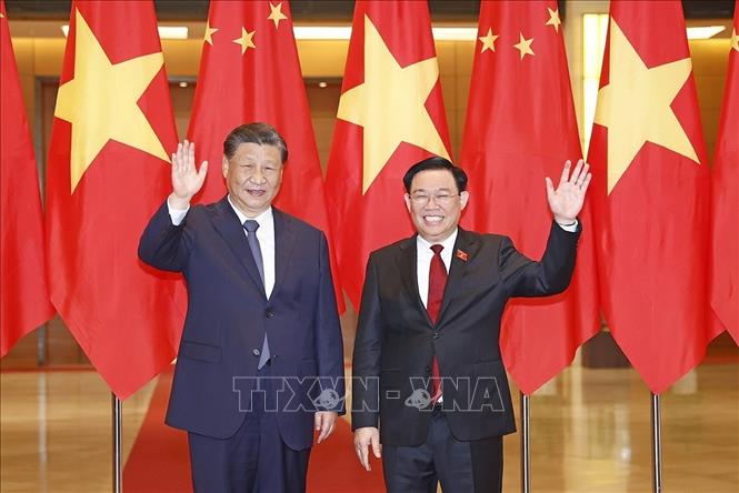 Chủ tịch Quốc hội Vương Đình Huệ hội kiến Tổng Bí thư, Chủ tịch Trung Quốc Tập Cận Bình - Ảnh 3.