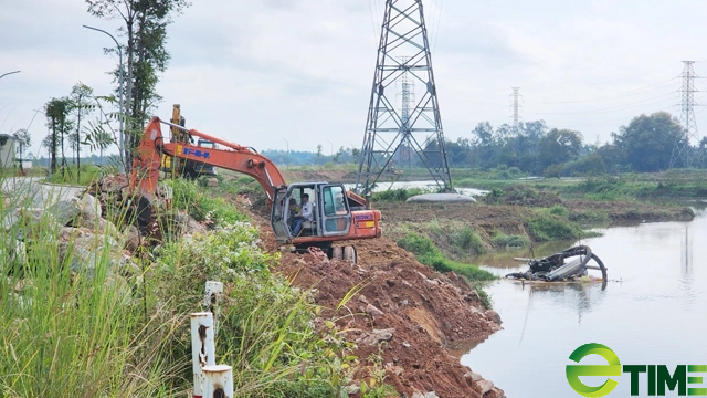 Quảng Ngãi: Nghi vấn cát nạo vét bị “tuồn” trái phép ra ngoài, chủ dự án nói gì?  - Ảnh 5.