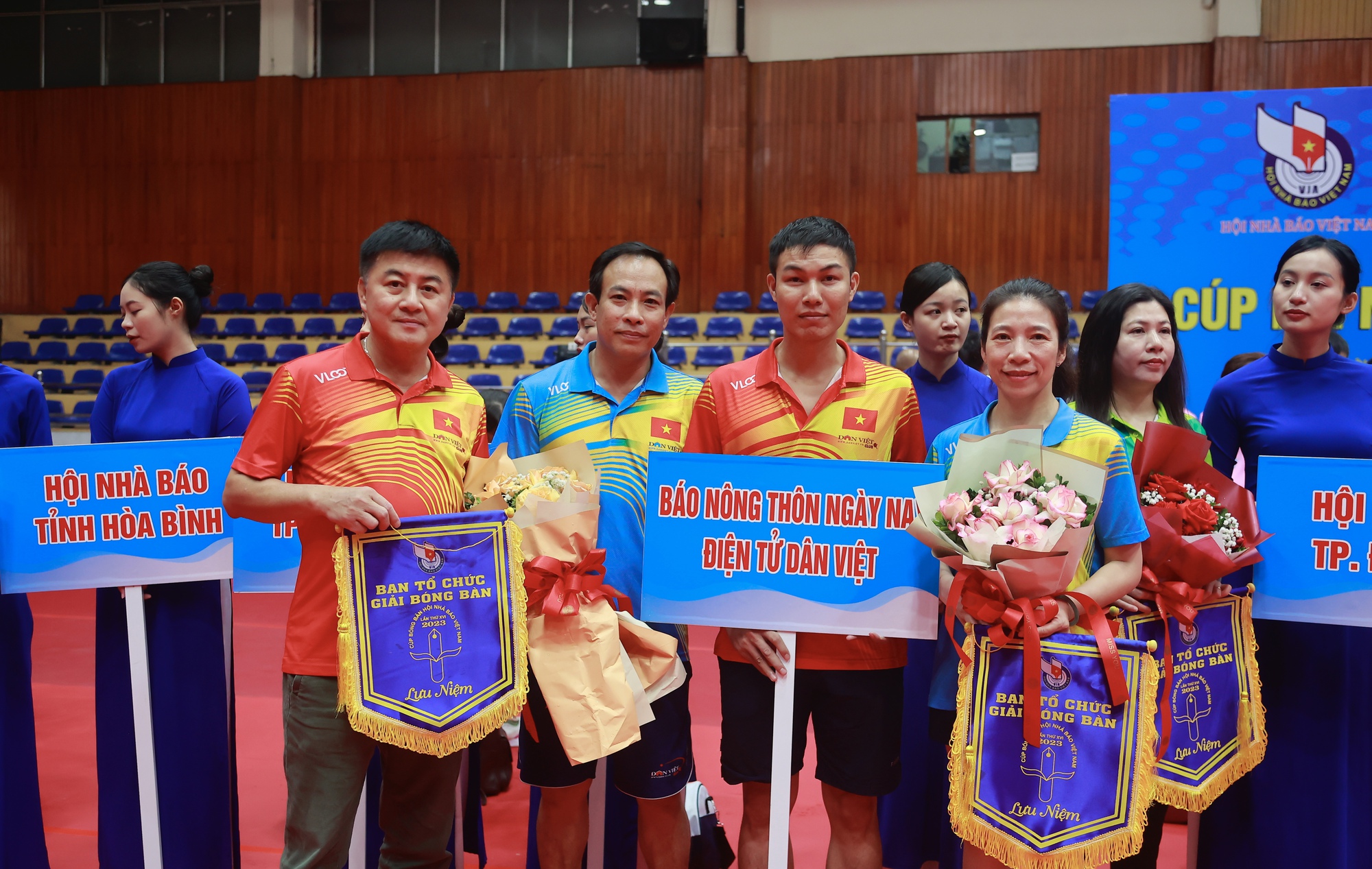 Khai mạc giải Bóng bàn CUP Hội Nhà báo Việt Nam lần thứ XVI - Ảnh 4.
