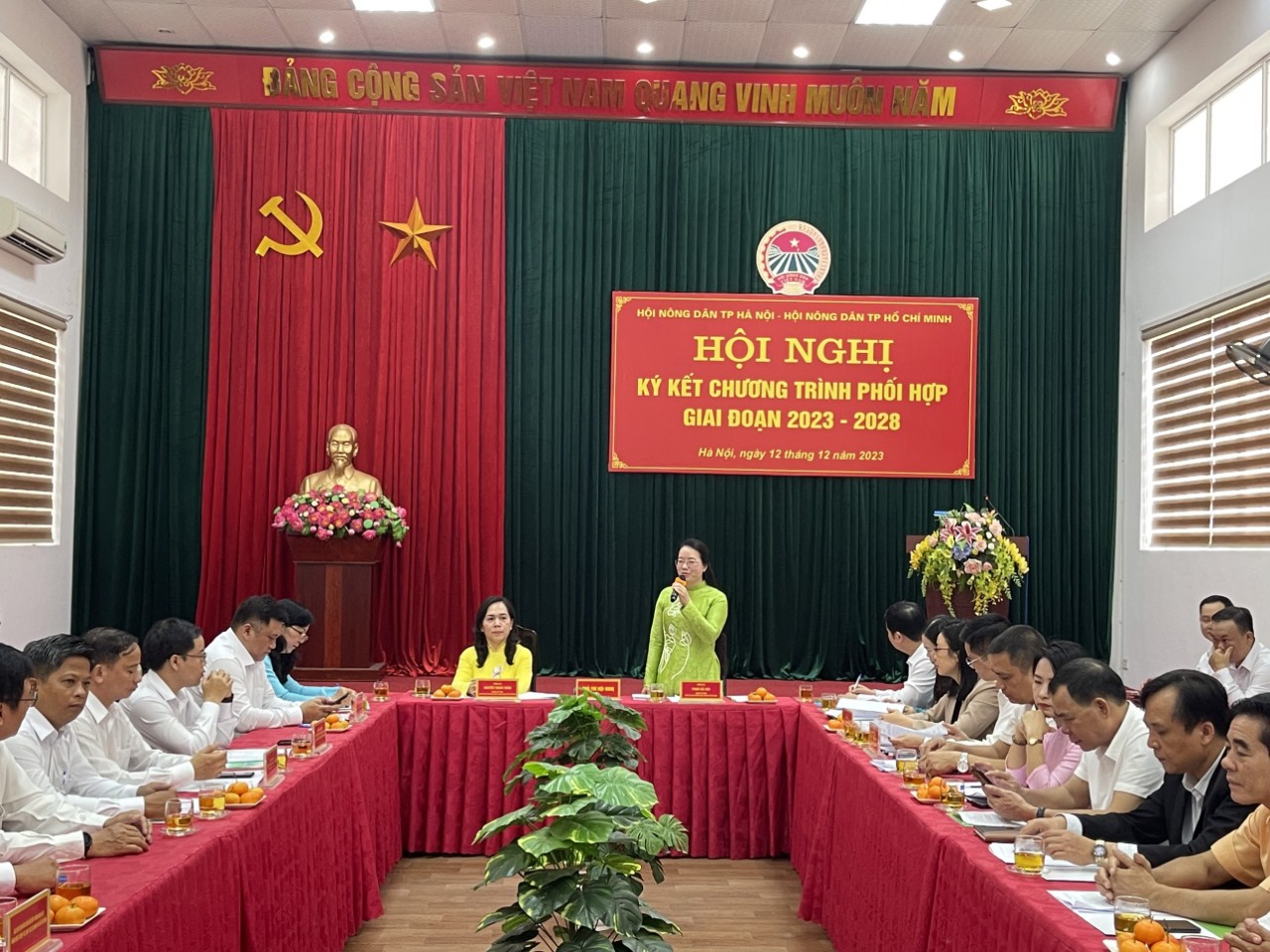 Hội Nông dân TP Hà Nội ký kết hợp tác với Hội Nông dân TP Hồ Chí Minh - Ảnh 2.