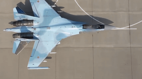 Nga nói phi công Ukraine tránh đối đầu tiêm kích Su-35 vì lý do này - Ảnh 19.