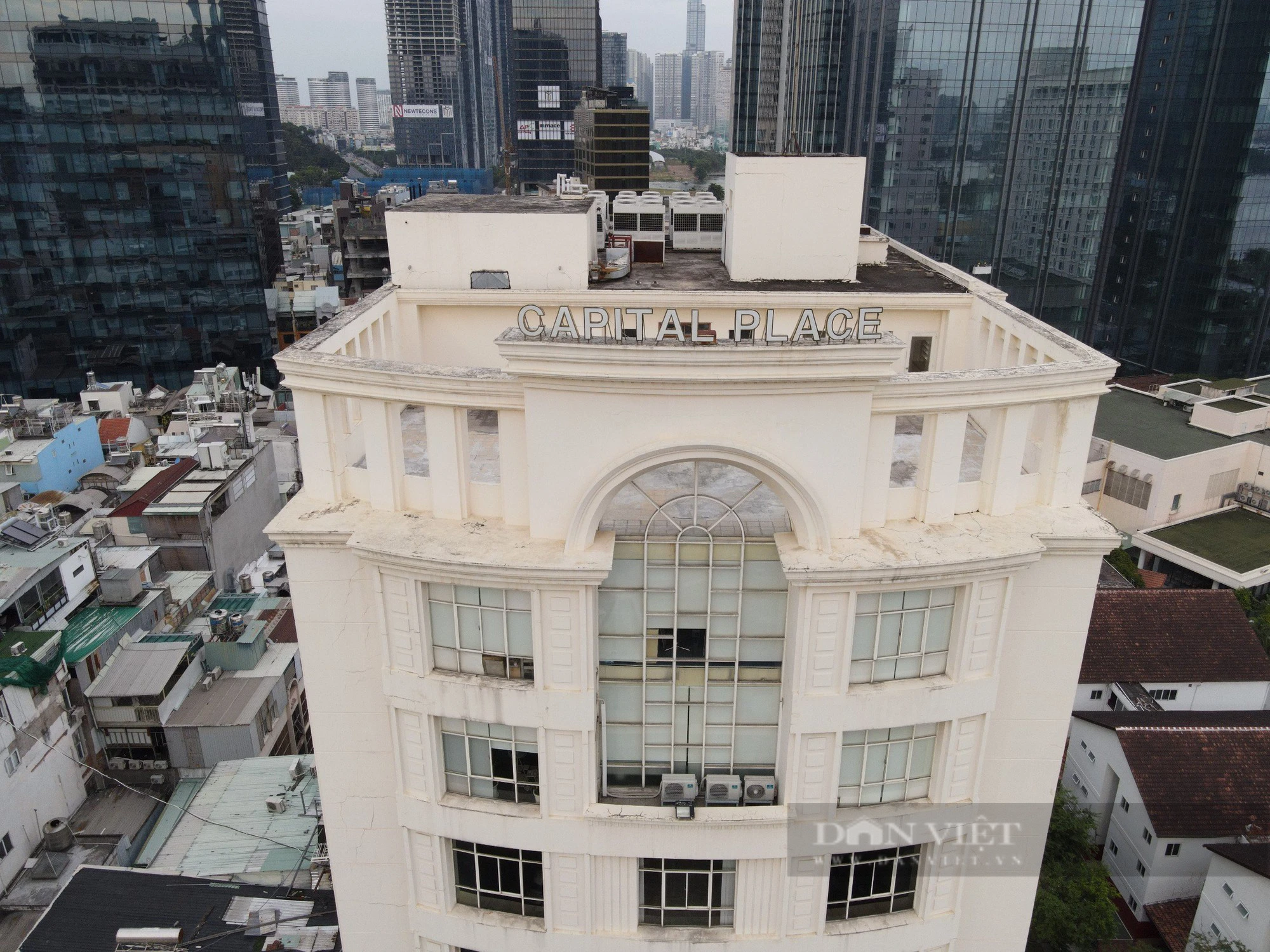Hình ảnh cao ốc Capital Palace Tower xây dựng trái phép trong 18 năm, chuẩn bị tháo dỡ ở quận giàu nhất TP.HCM  - Ảnh 2.
