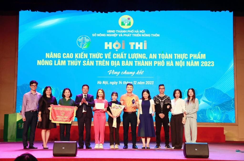 Quận Tây Hồ xuất sắc giành giải Đặc biệt Hội thi nâng cao kiến thức về an toàn thực phẩm năm 2023 - Ảnh 3.