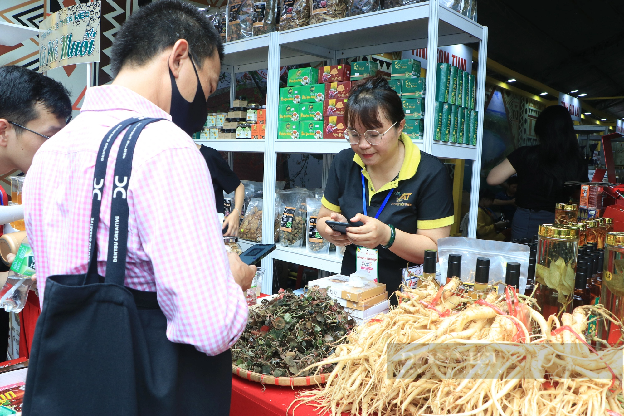 TP.HCM dự kiến tổ chức lễ hội sâm và dược liệu quý trong 3 ngày - Ảnh 1.