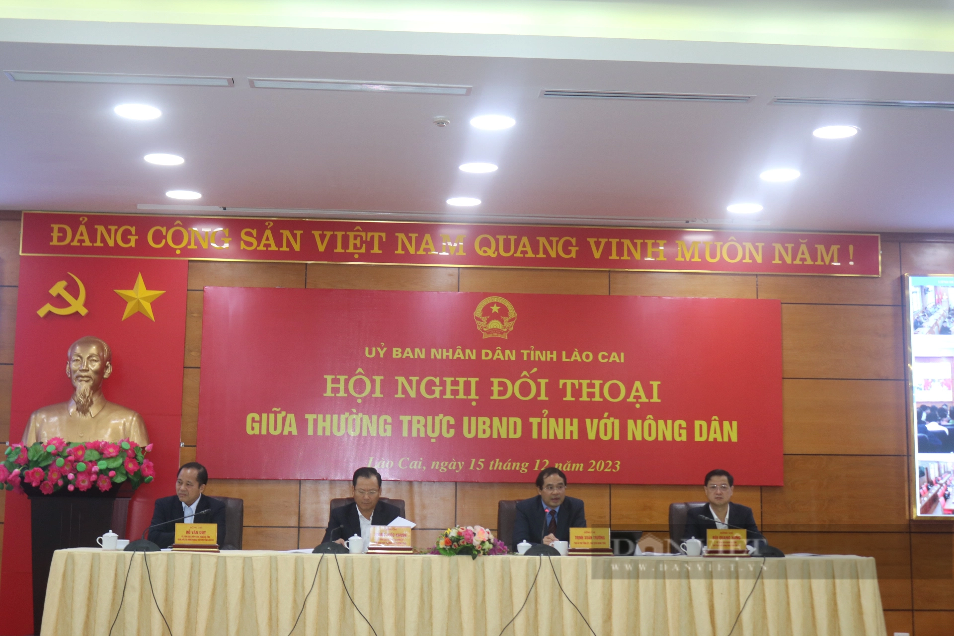 Nhiều ý kiến của nông dân tại Hội nghị đối thoại trực tiếp giữa Thường trực UBND tỉnh Lào Cai với nông dân - Ảnh 4.