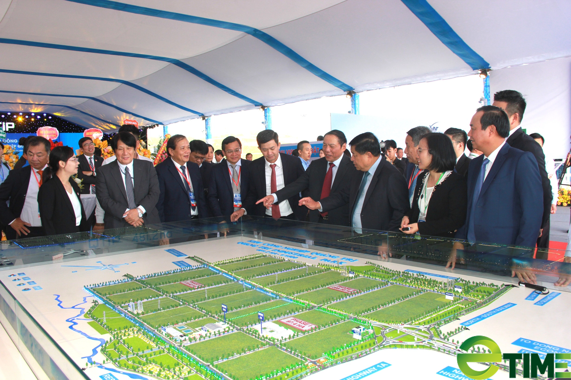 Một buổi sáng, Quảng Trị khởi công và khởi động 2 dự án gần 7.900 tỷ đồng - Ảnh 2.