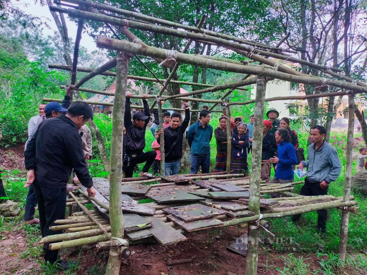 Quảng Bình: Bà con Bru - Vân Kiều ở miền núi Trường Sơn ra mắt tổ hội nghề nghiệp chăn nuôi dê - Ảnh 3.