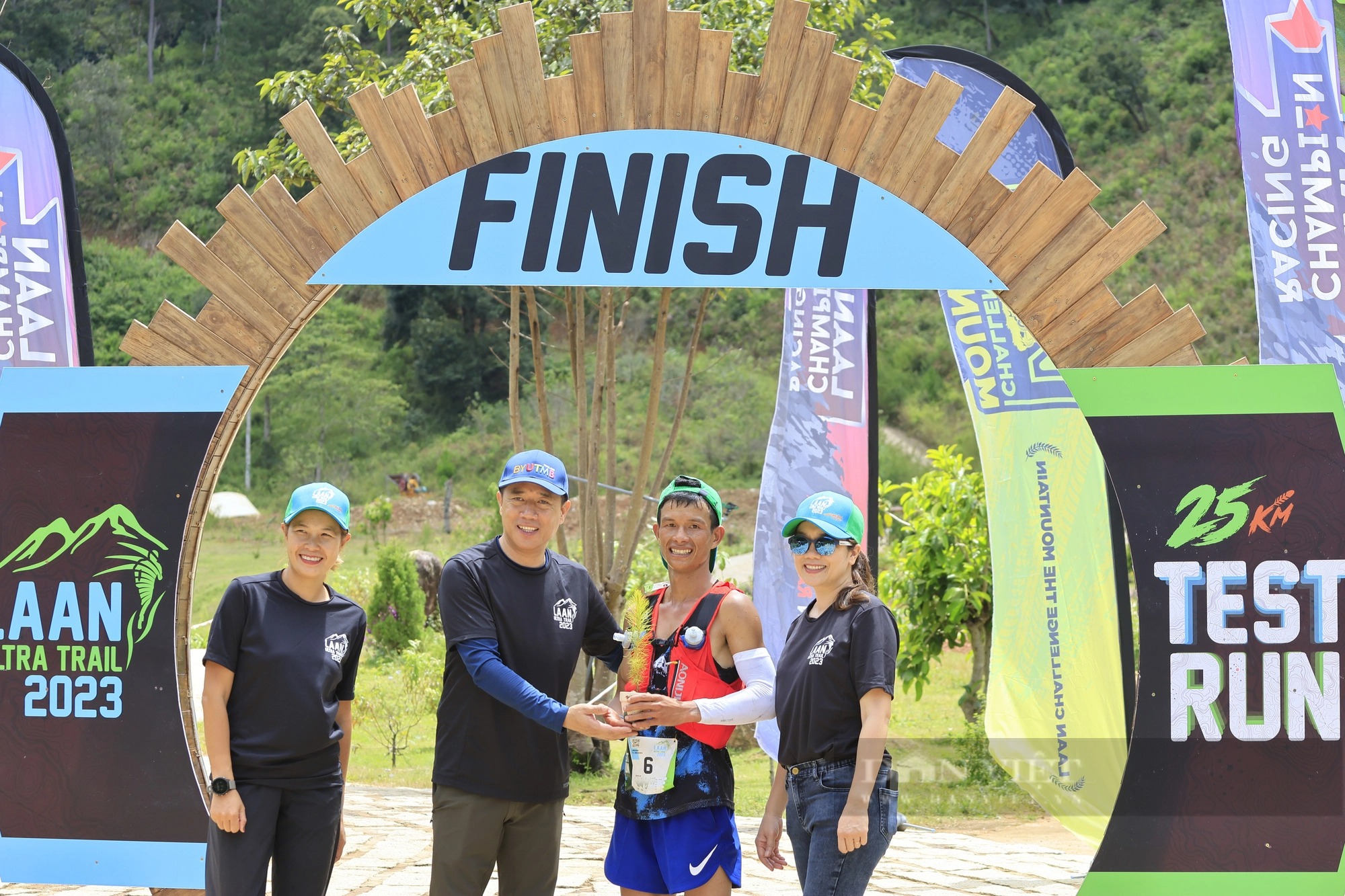 Hơn 2.000 vận động viên tham gia giải chạy địa hình Laan Ultra Trail 2023 - Ảnh 2.