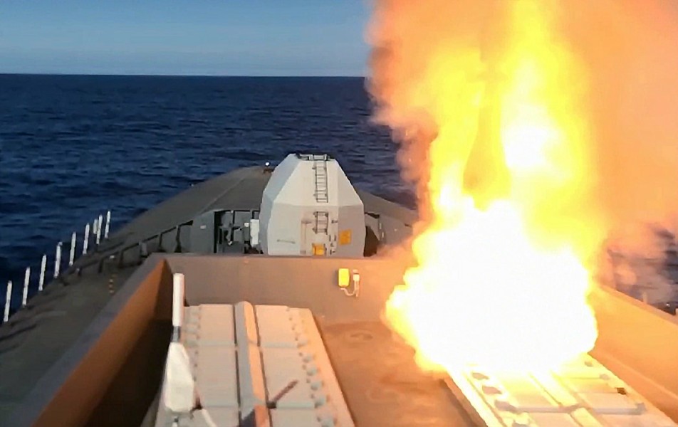 Tàu chiến Anh bắn tên lửa Aster hạ gục UAV của lực lượng Houthi - Ảnh 3.