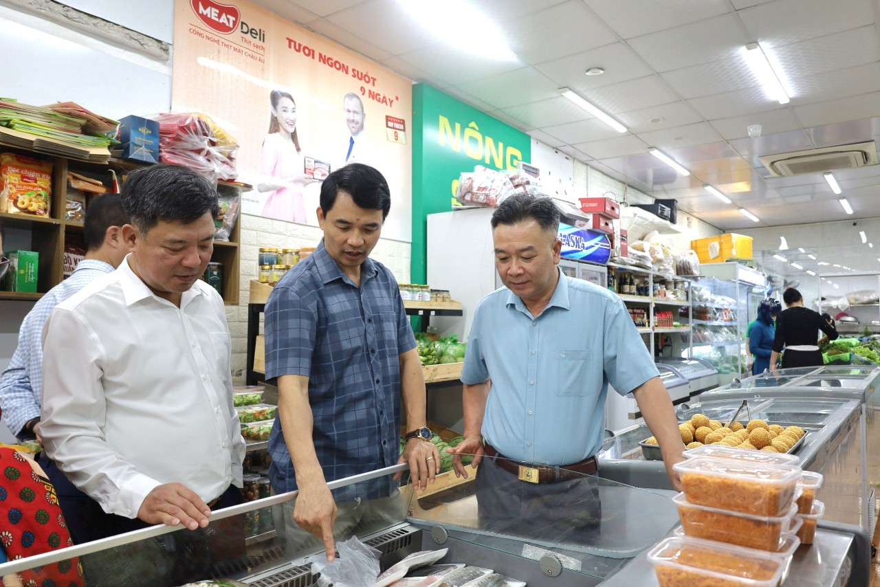 Hội Nông dân tỉnh Ninh Bình-Hà Nam trao đổi kinh nghiệm công tác Hội và phong trào nông dân - Ảnh 2.