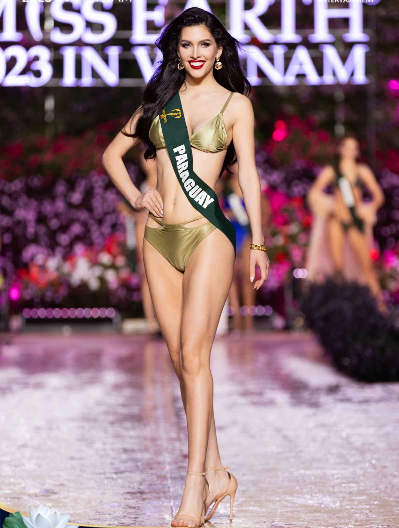 Top 8 thí sinh trình diễn bikini nổi bật nhất trước chung kết Miss Earth 2023 - Ảnh 11.